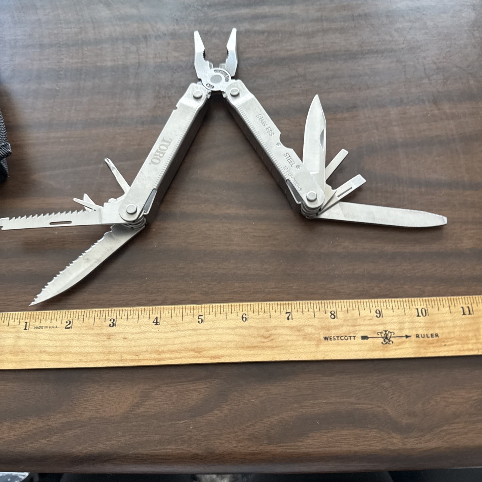 Toro Branded Multitool In Case “Leatherman” Style VTG Excellent Condition
