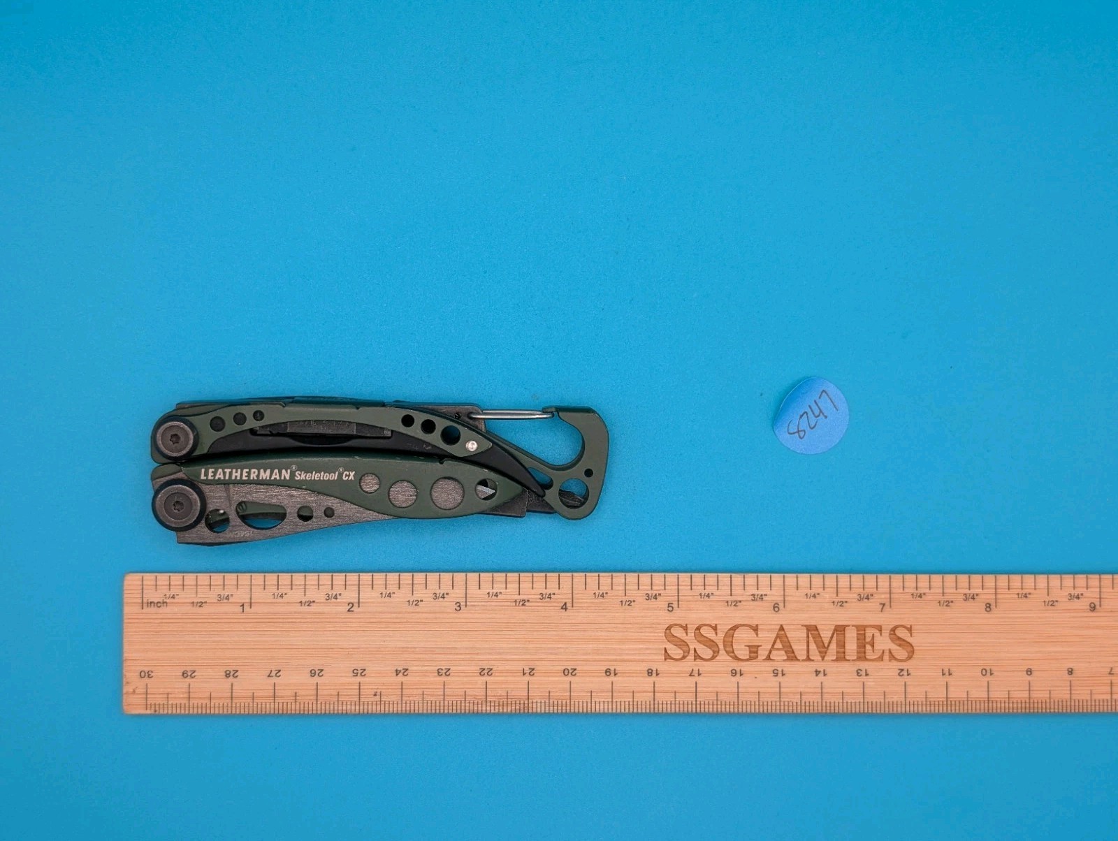 Leatherman Skeletool CX Multitool Plain Edge Knife! Green!