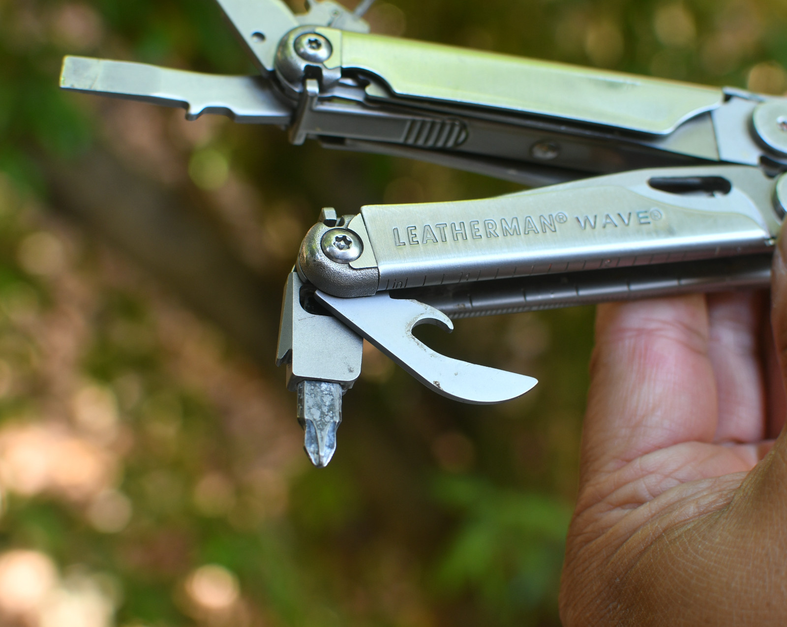 LeatherMan Wave Pocket Knife  Blades Rust