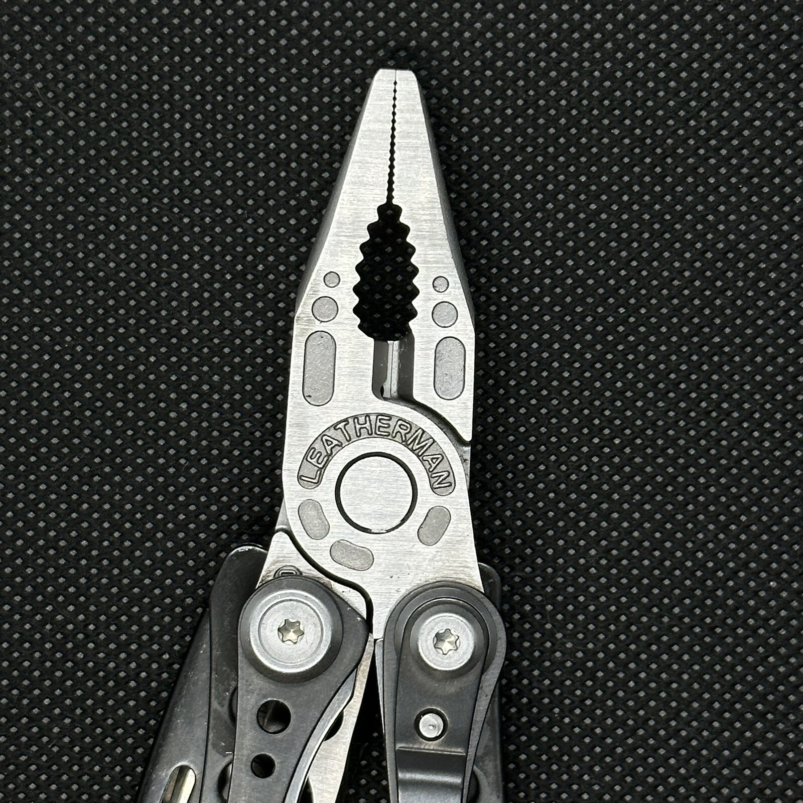 Crescent Productions Leatherman Skeletool CX, hunt, fish, camp, hike, EDC