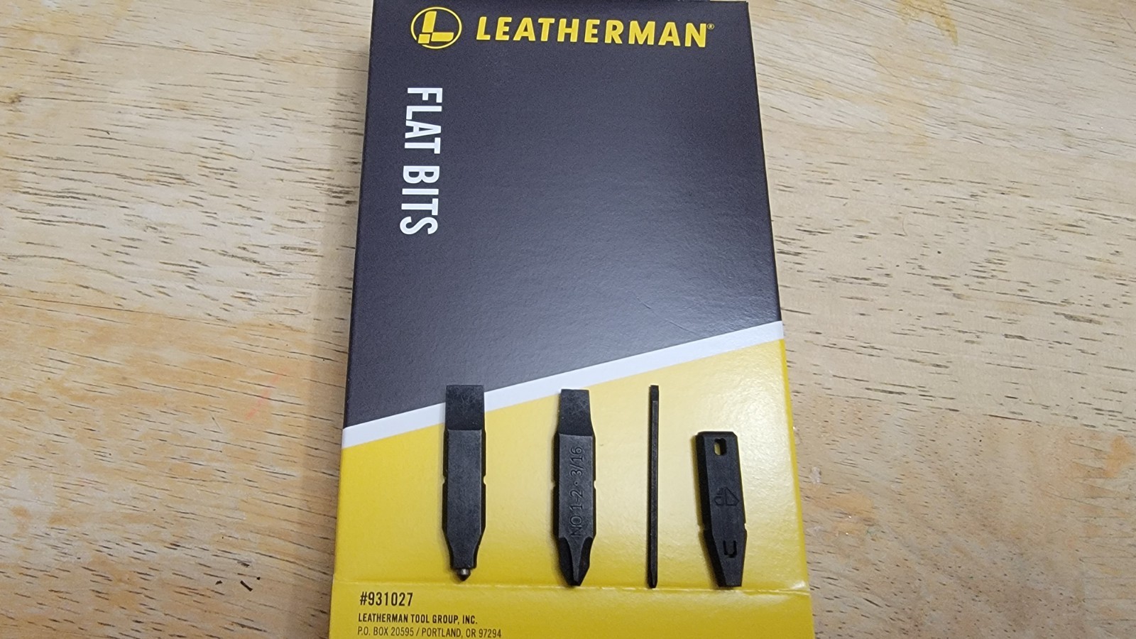 Leatherman Replacement 2 Bits And Screwdriver Eyeglass With Adapter 3D