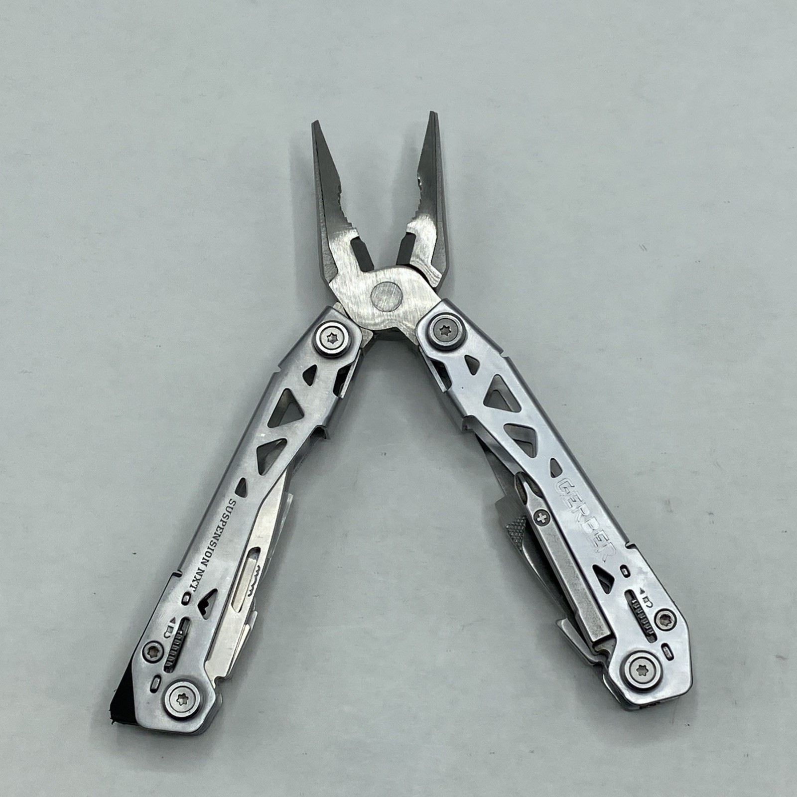Gerber Suspension NXT & Paraframe II Knife Combo – Silver & Ti Grey