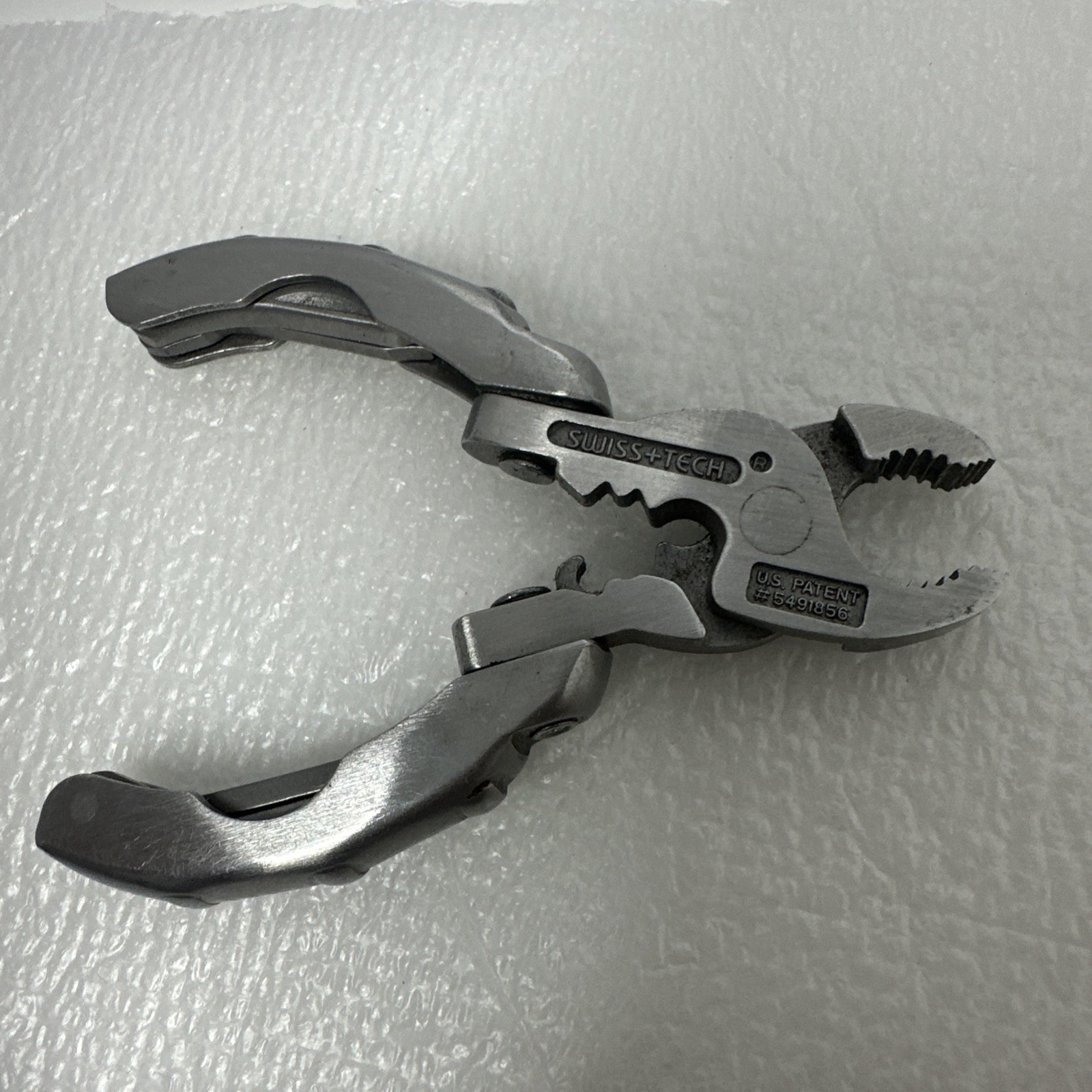 SWISS+TECH Micro Plus EX pocket multi-tool, pliers, screwdrivers