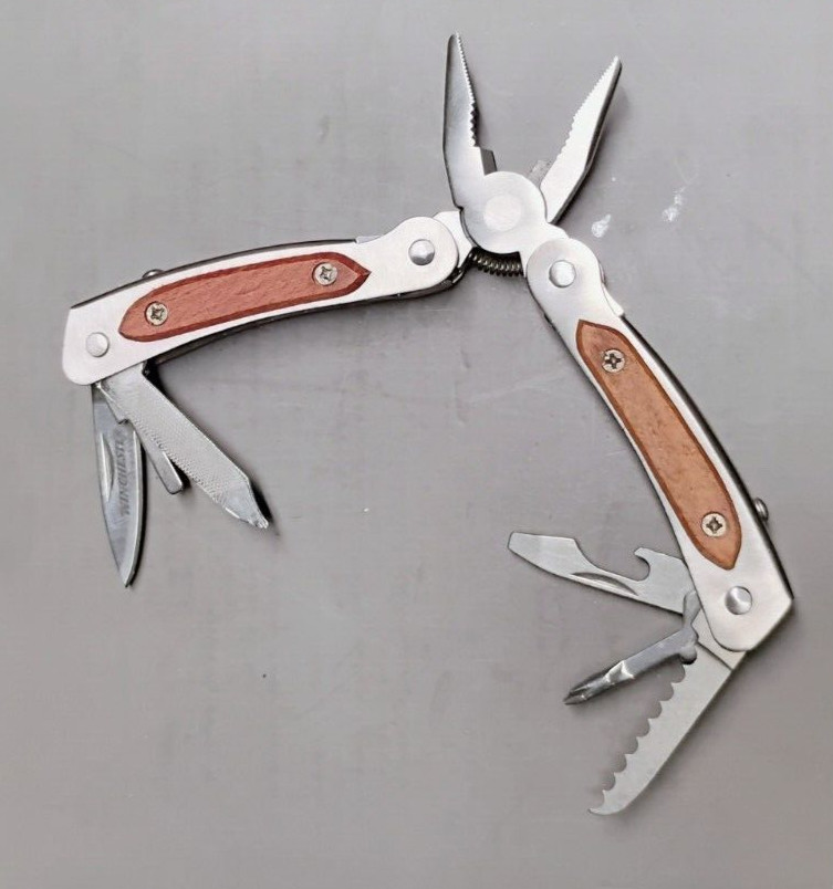 Winchester Multi Tool Keychain Pen Pocket Knife Bottle Opener Gentlemens