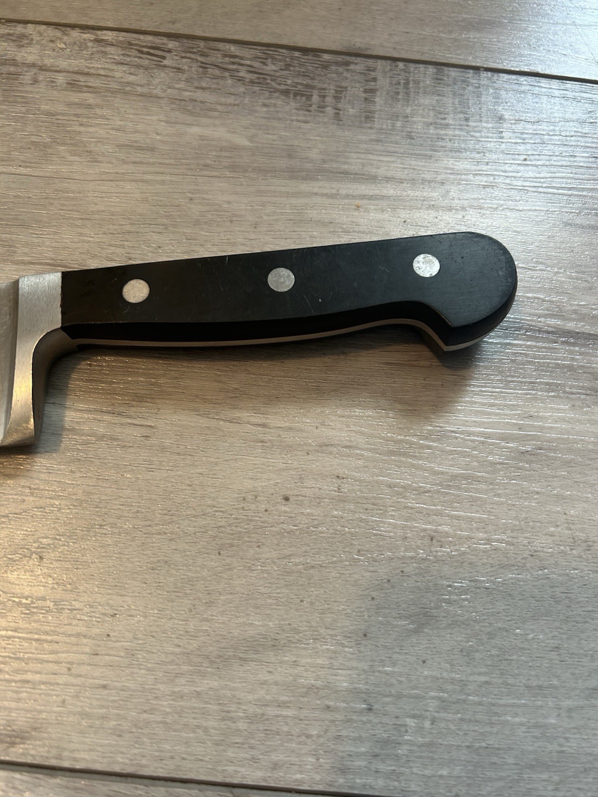 J. A. Henckels International Classic 31161-200 8″ Stainless Chef’s Knife