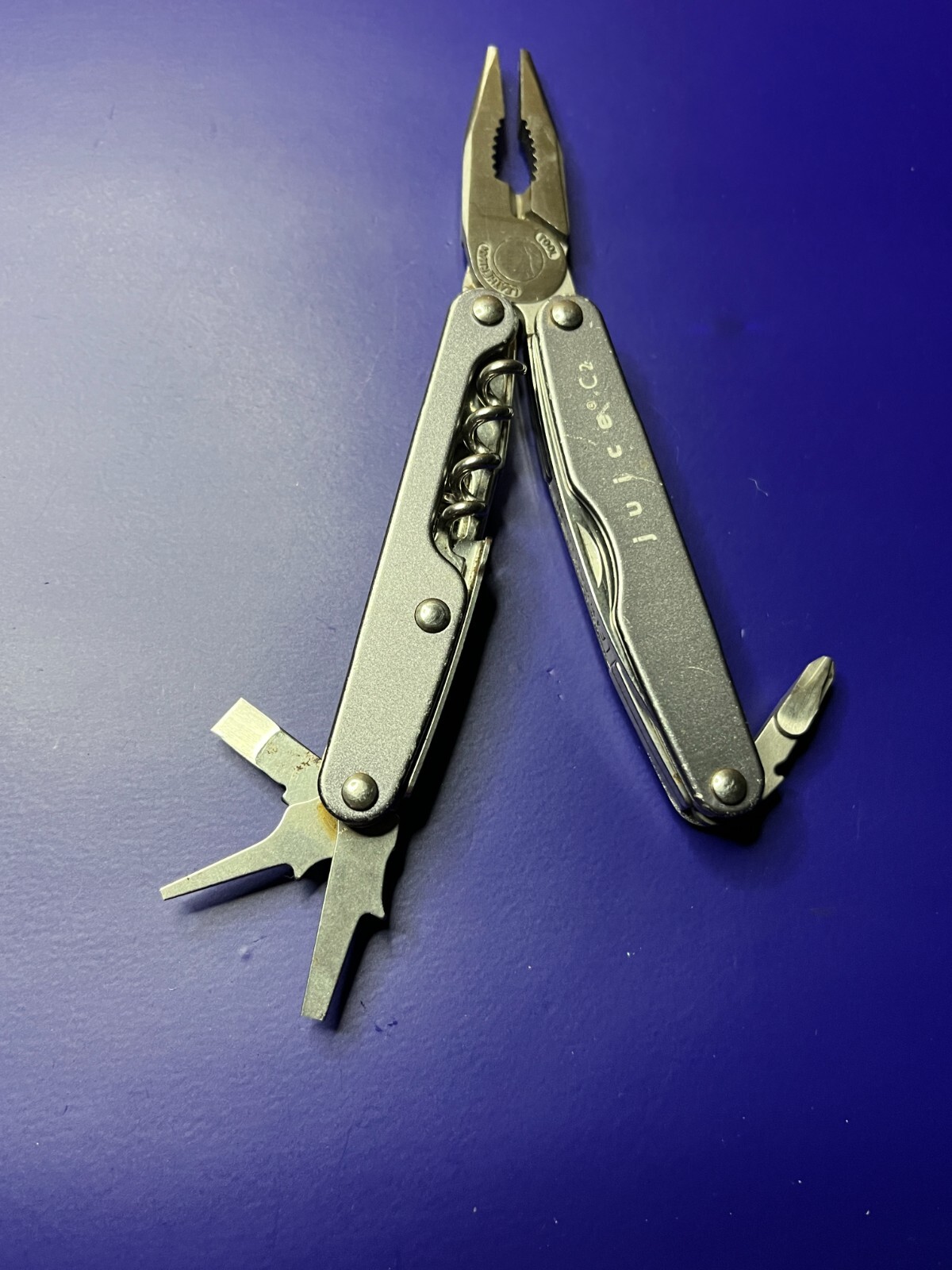 Retired Leatherman Juice C2 MultiTool Gray