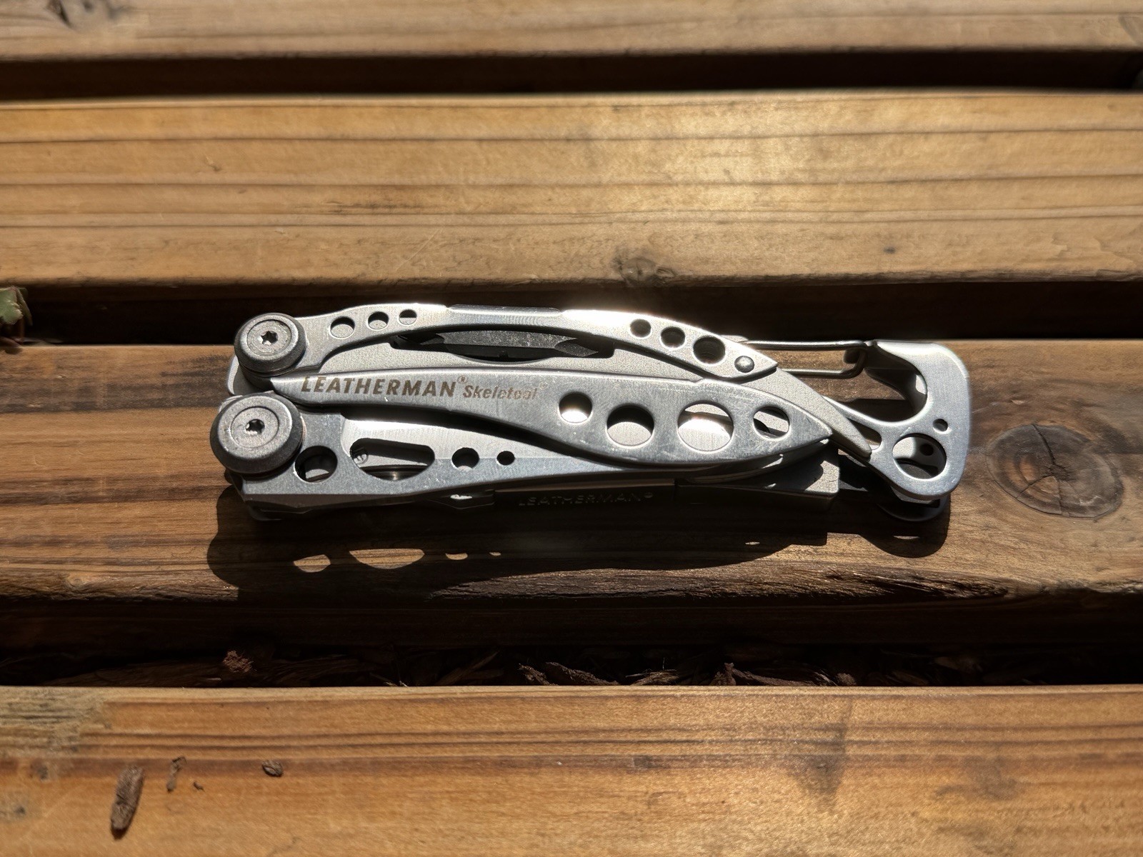 Leatherman Skeletool Multi-Tool Pliers Stainless Steel Knife Silver