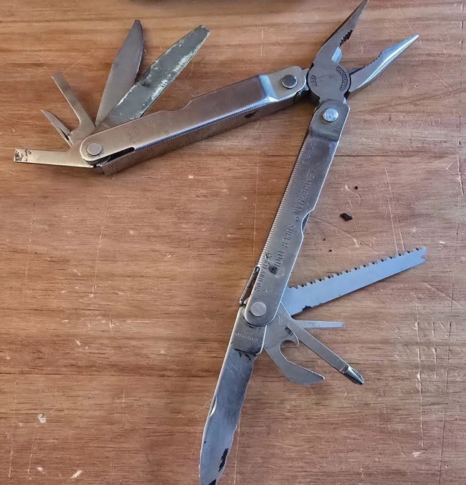 Original Leatherman Super Tool Portland USA Pat Pending / Sheath Great Condition
