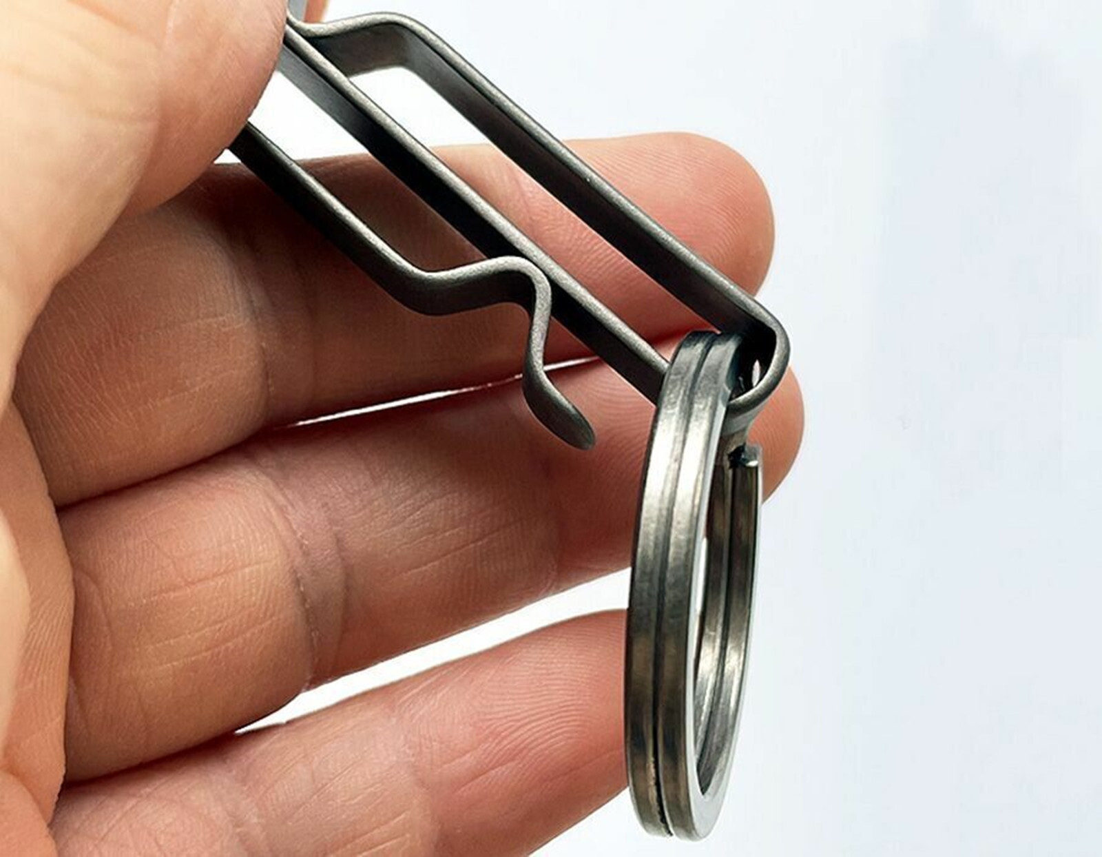 EDC Titanium Alloy Quick Buckle Detach Belt Waist Hanging Keychain Key Ring Tool