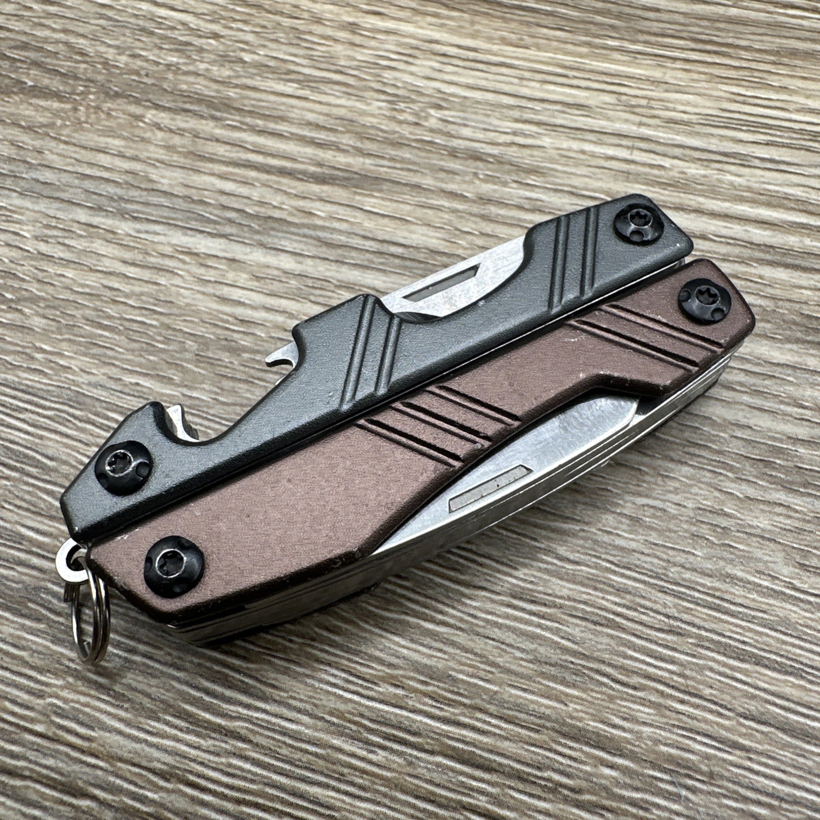 True Utility Compact Mini Multitool, Good Condition