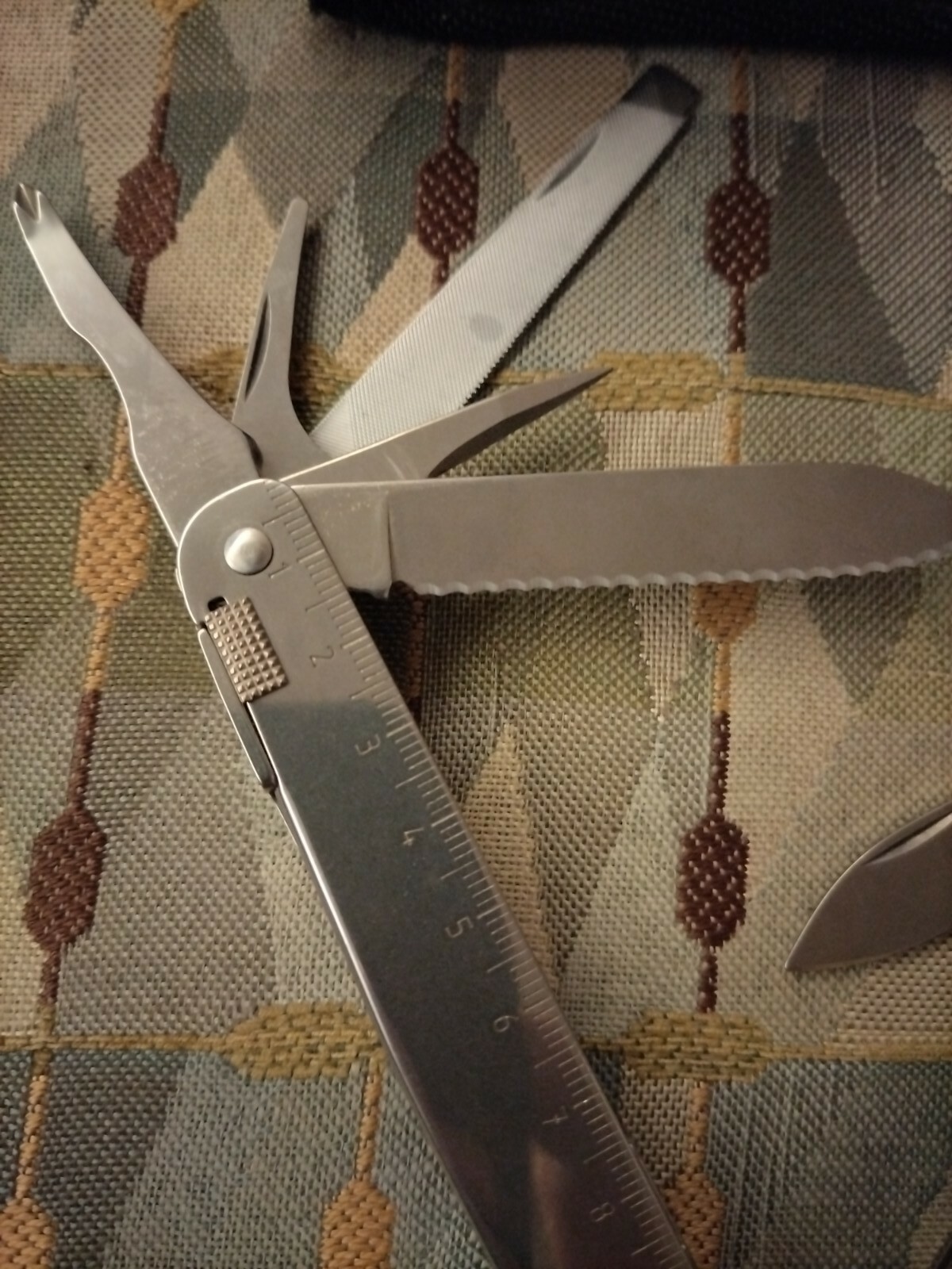 Vintage Authentic Rare ARMY VICTORINOX SWISS TOOL STAINLESS w/ CASE SWITZERLAND