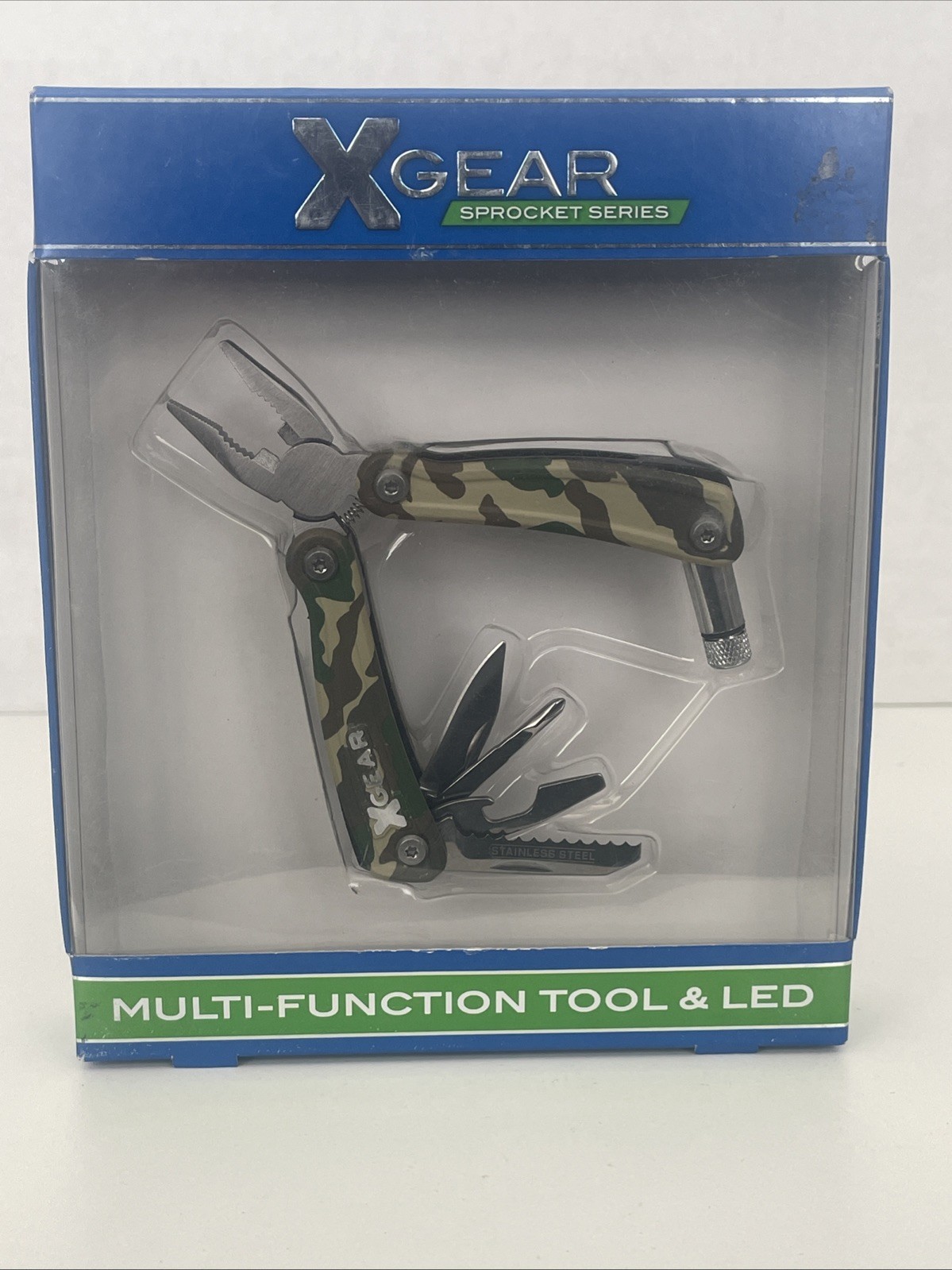 X-Gear 8 Tool Men’s Multi-Function Tool w/Led Light (CAMO)