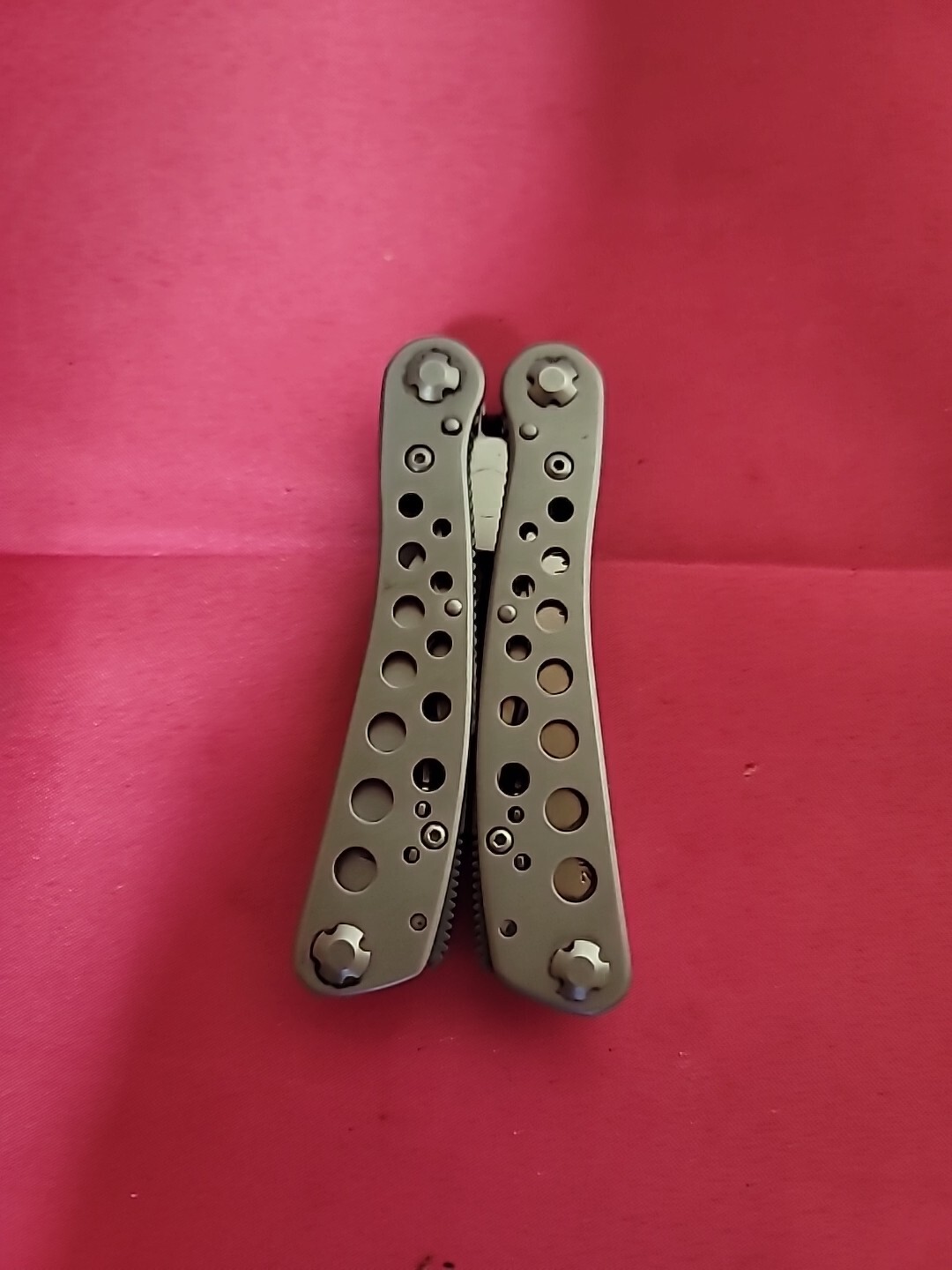 Winchester Multi Tool 10 Tools In 1 Excellent Condition 10 In 1 Mint Condition!