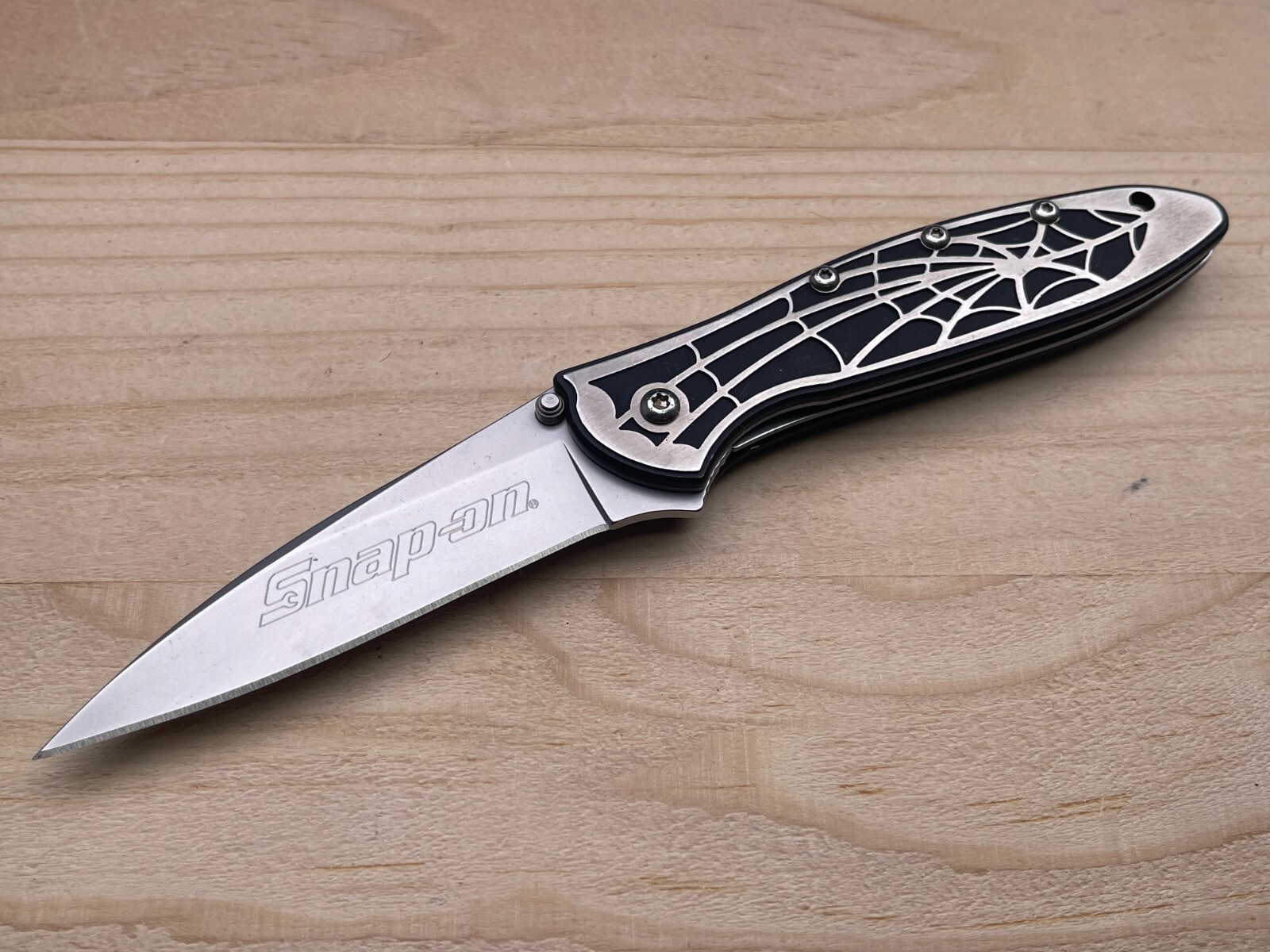 SNAP-ON Kershaw Leek 1660SBKSO – Spider Web 3D Inlay Handle Folding Pocket Knife