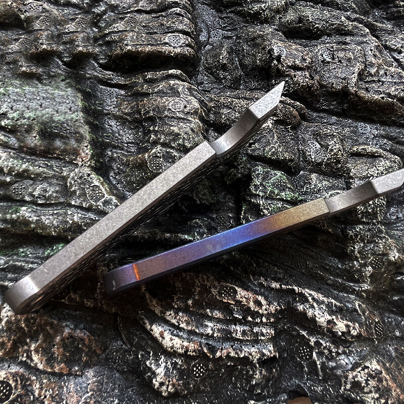 Hot Titanium Alloy Keychain Pry Bar Pendant Tool Crowbar Opener Outdoor Multi