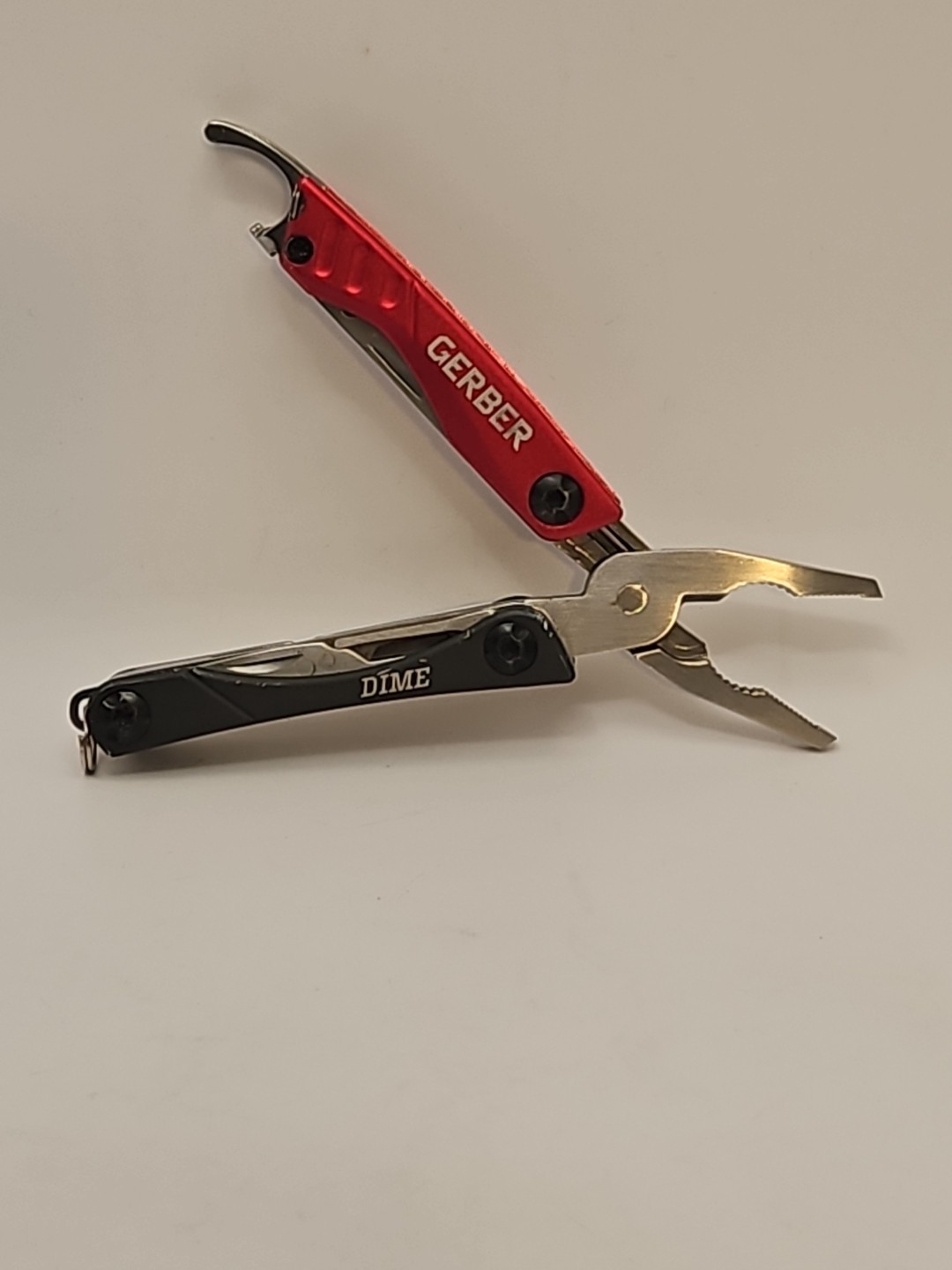 Gerber Dime Red compact multi-tool