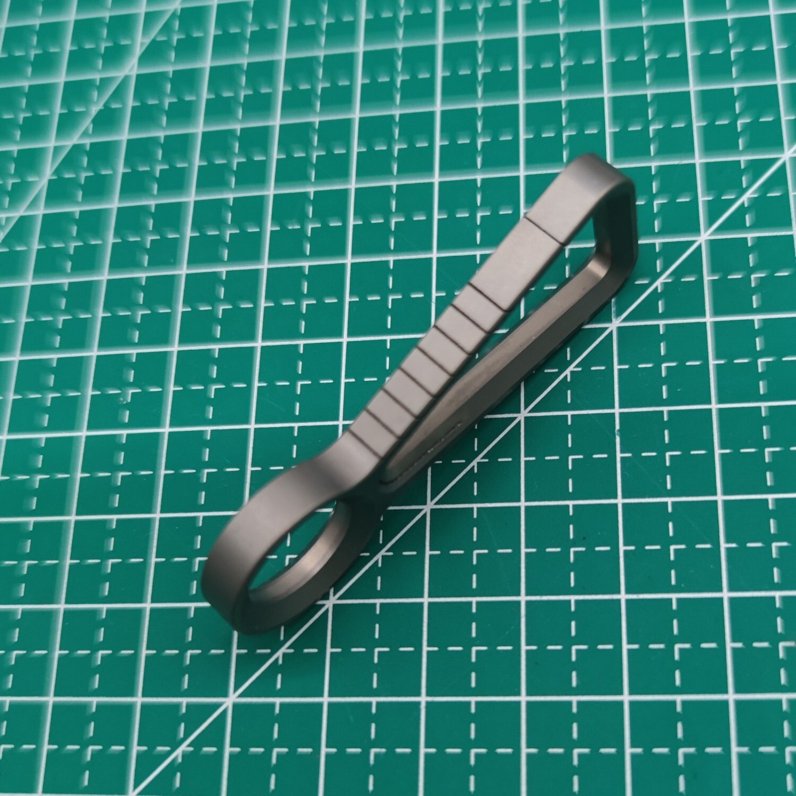 New Rihe Design Pioneer-EDC TC4 Titanium Alloy Keychain KOU002