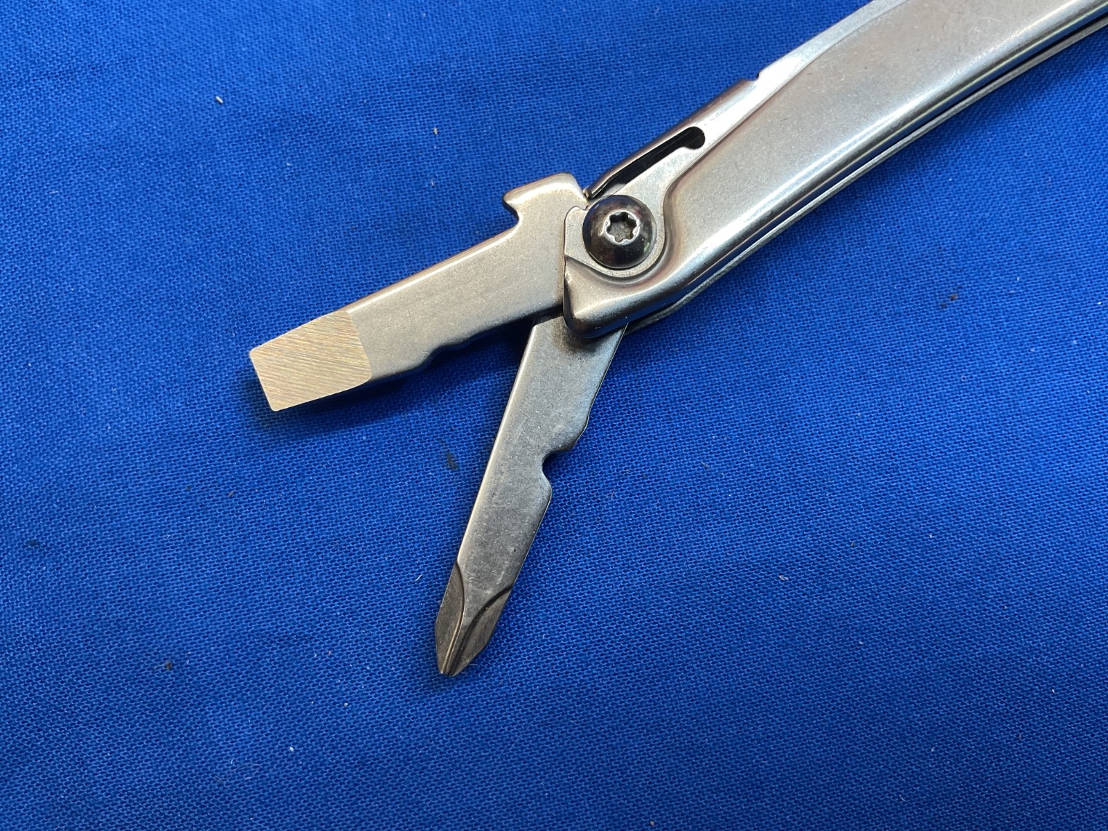 Leatherman Rev Multi-Tool Knife Plier 2018 Date Code