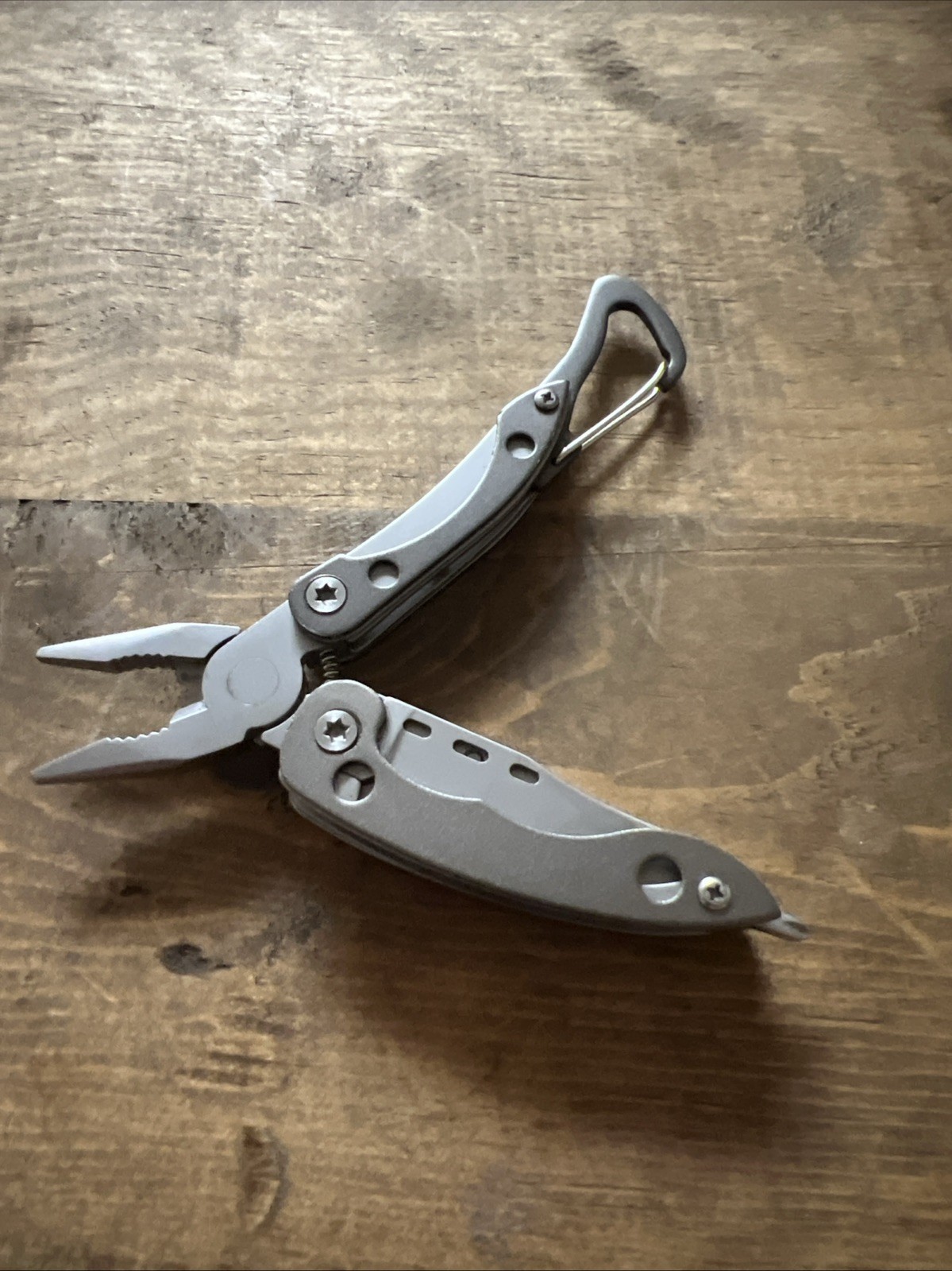 Hoffman Richter Mini Multitool 7-in-1 Knife Bottle Phillips Serrated Knife Plier