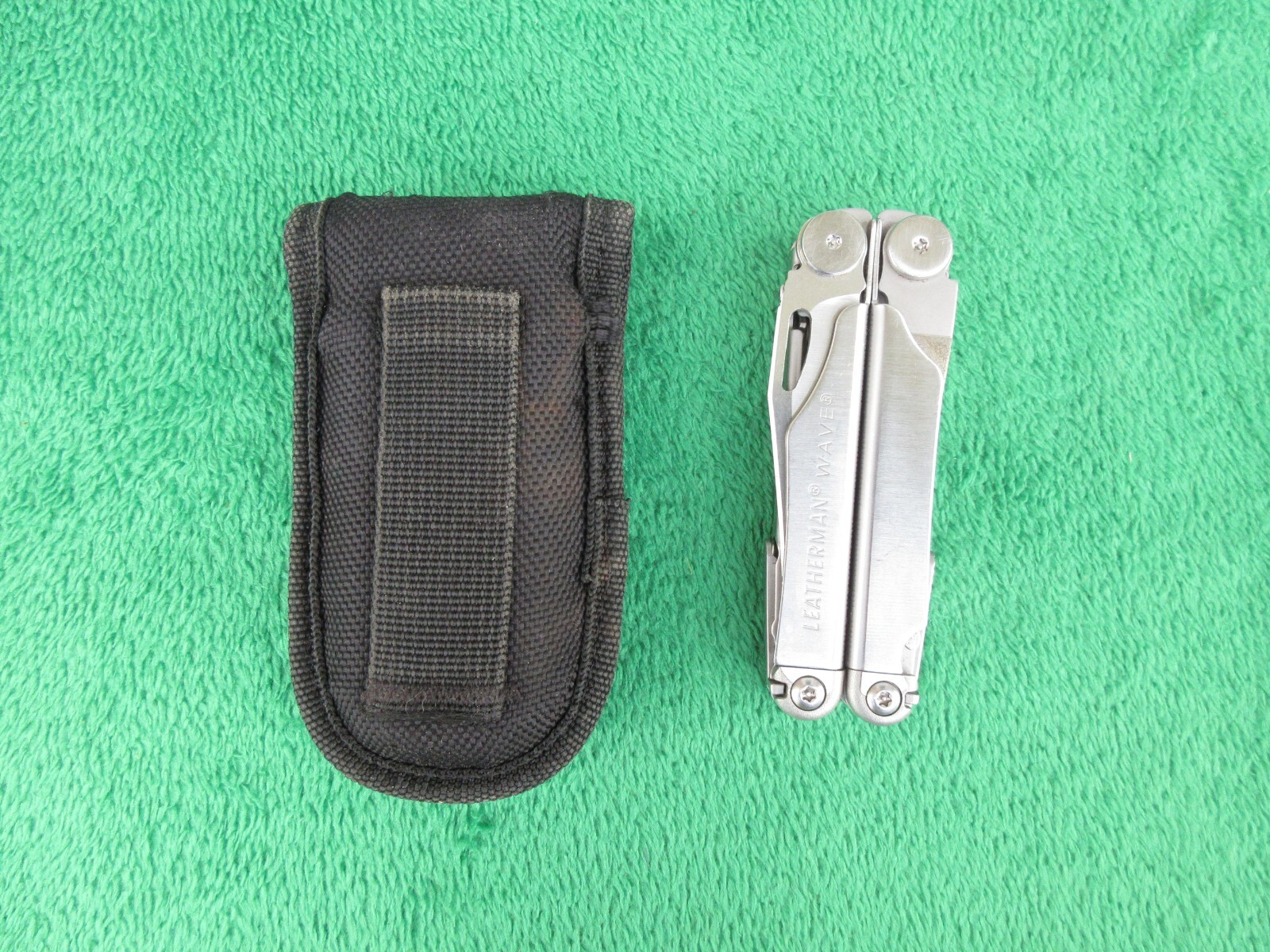 Leatherman Wave Multi Tool Folding Knife w/ Sheath #240