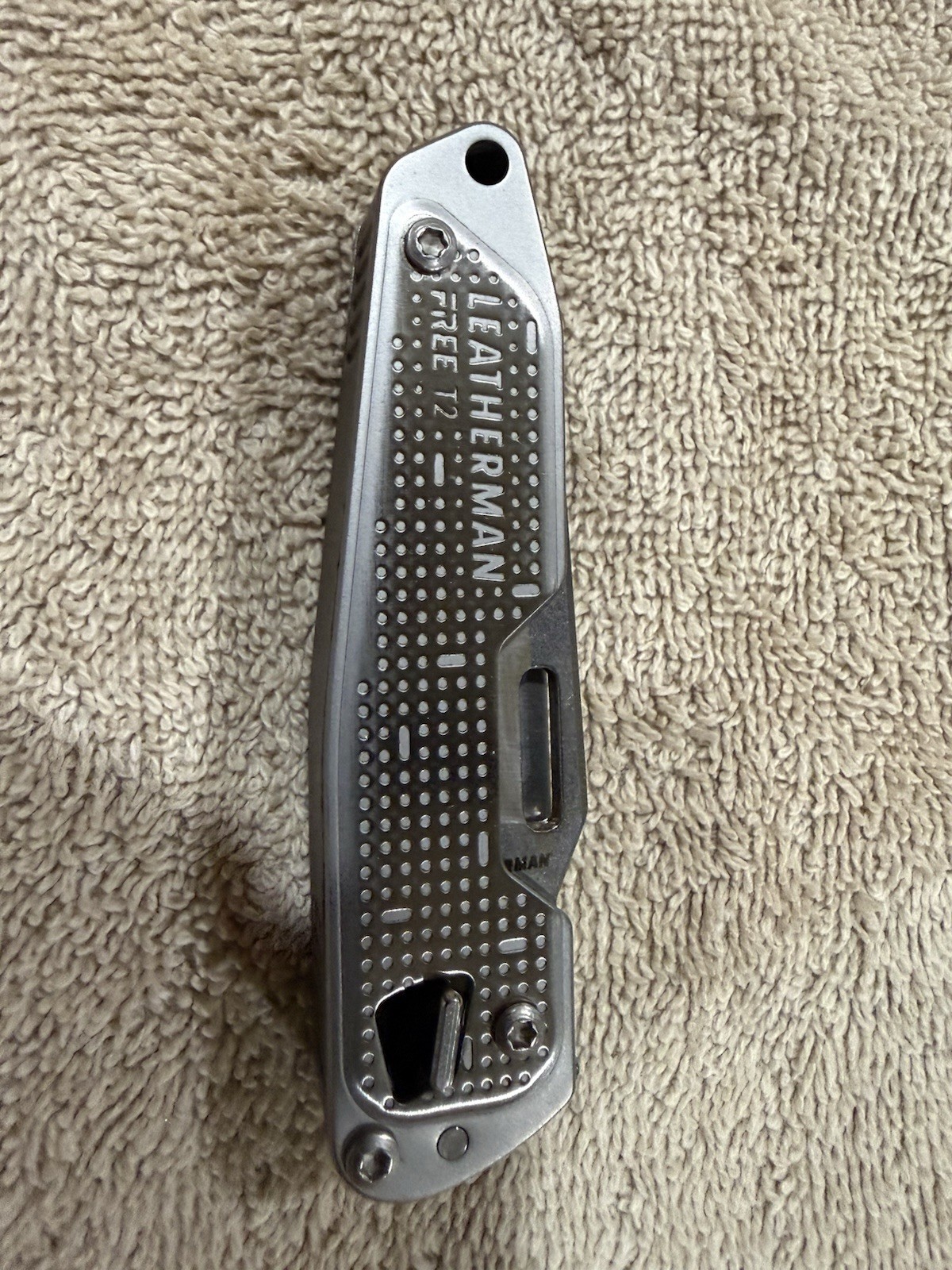 Leatherman FREE T2 Pocket Knife Multi-tool!
