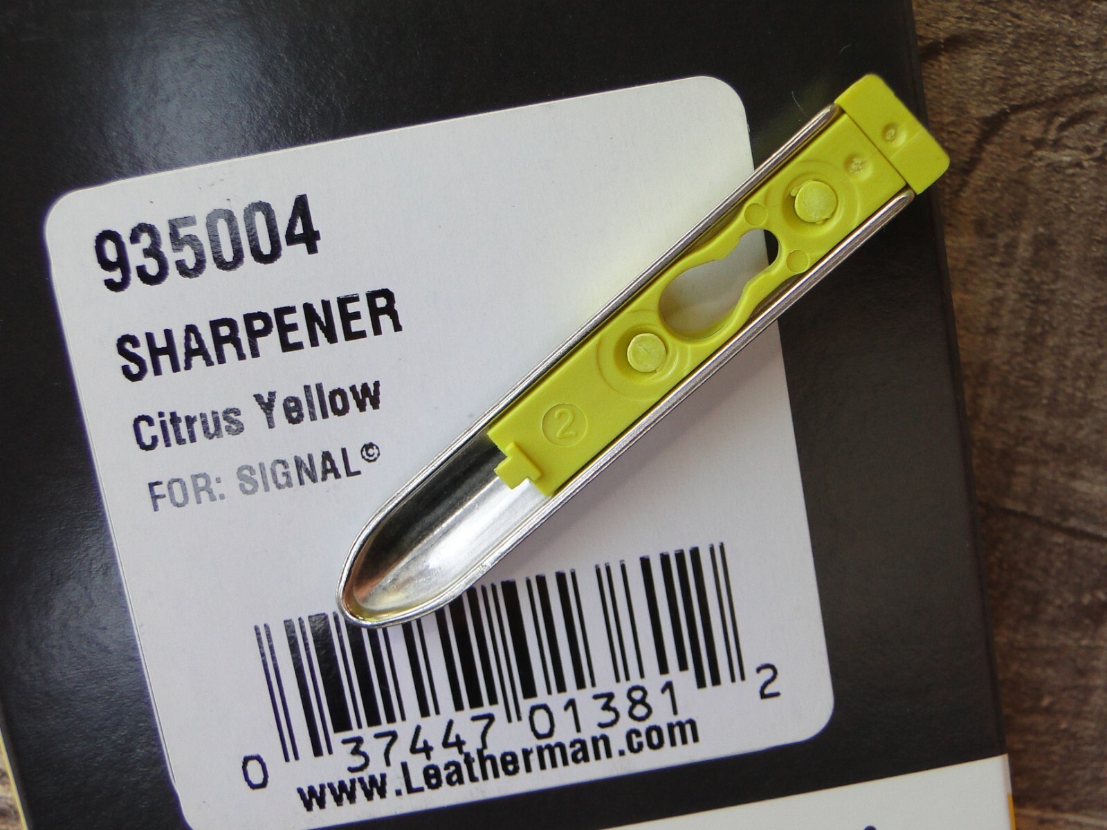 Leatherman® Signal Diamond Coated Sharpener Citrus for Signal Multi-Tool 935004