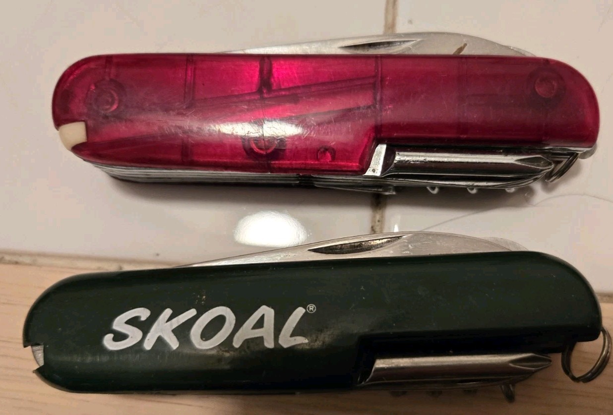 Skoal Advertising Pocket Knife Multi-Tool Green Swiss Army Style Tobacco + Extra