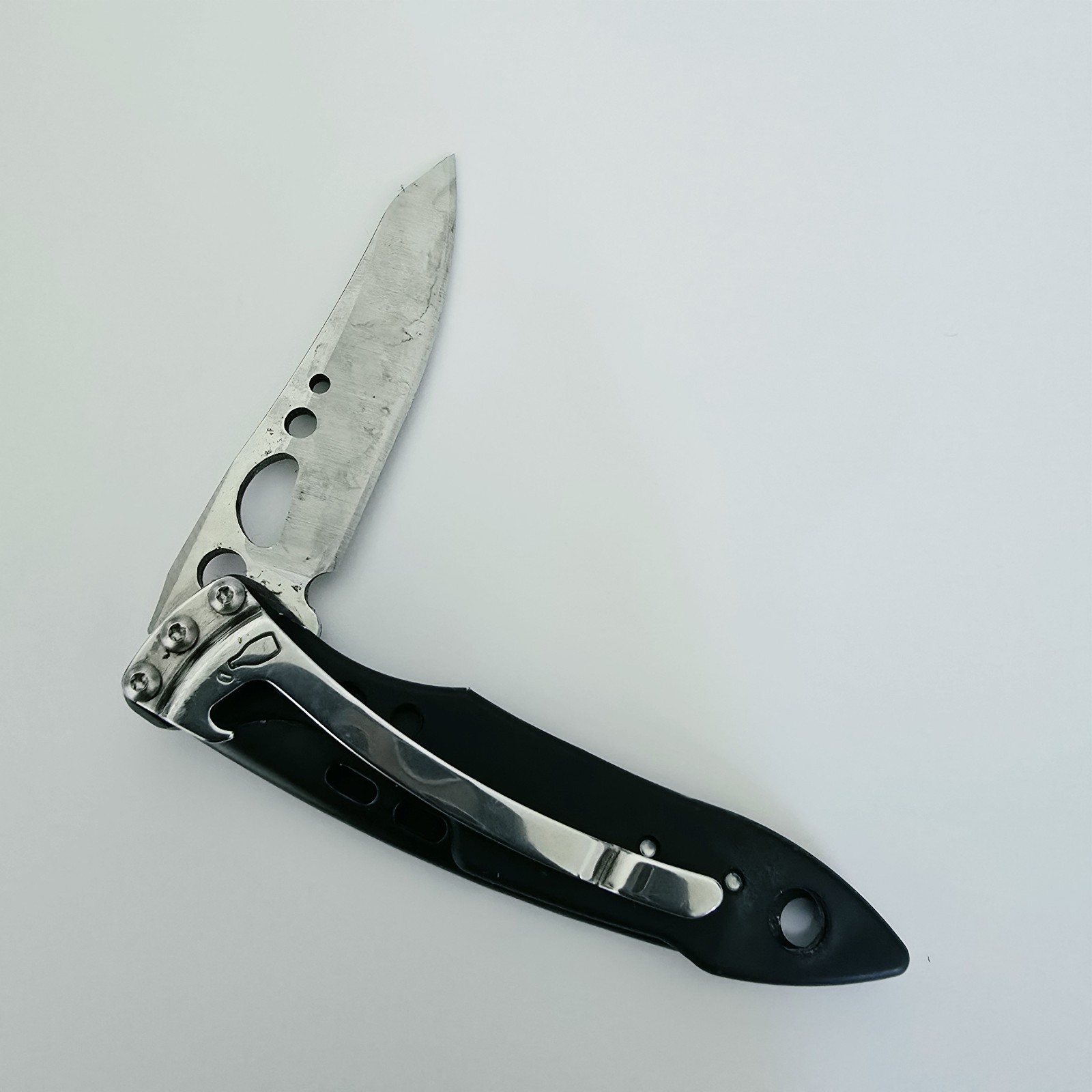 Leatherman Skeletool KB Folding Knife USA With Bottle Opener