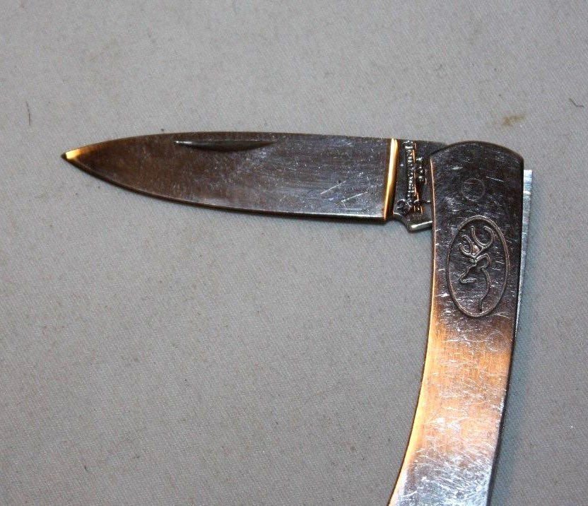 VG+ BROWNING JAPAN “SMALL BUT MIGHTY” 304 STAINLESS STEEL LOCKBACK 4.25″ OPENED