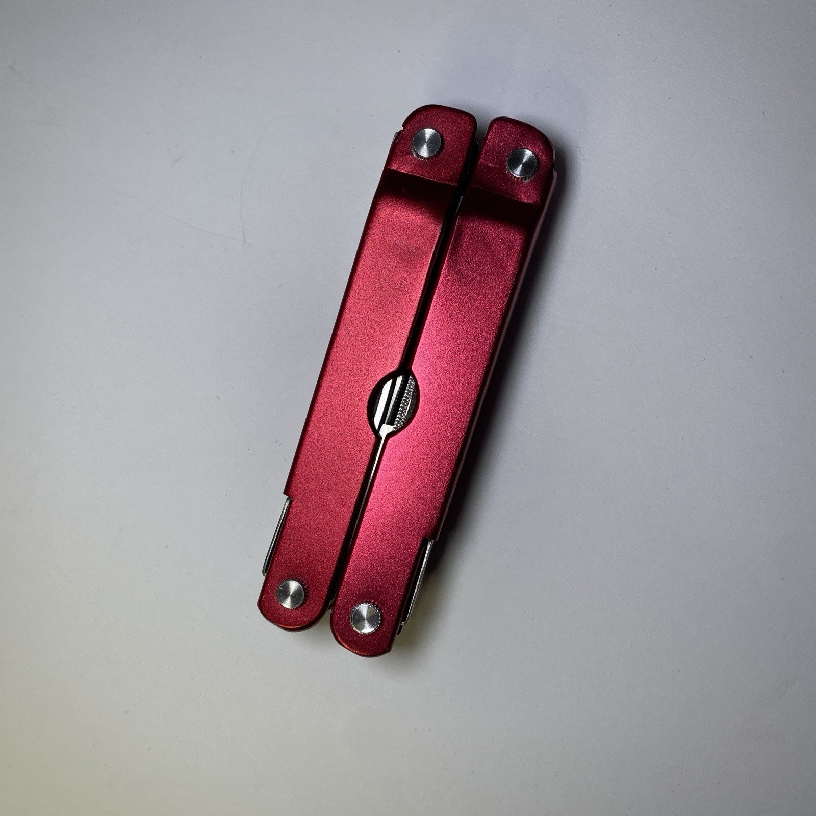Durabuilt Multi Tool with Pliers red 11 tools 4.5″ 11 blades