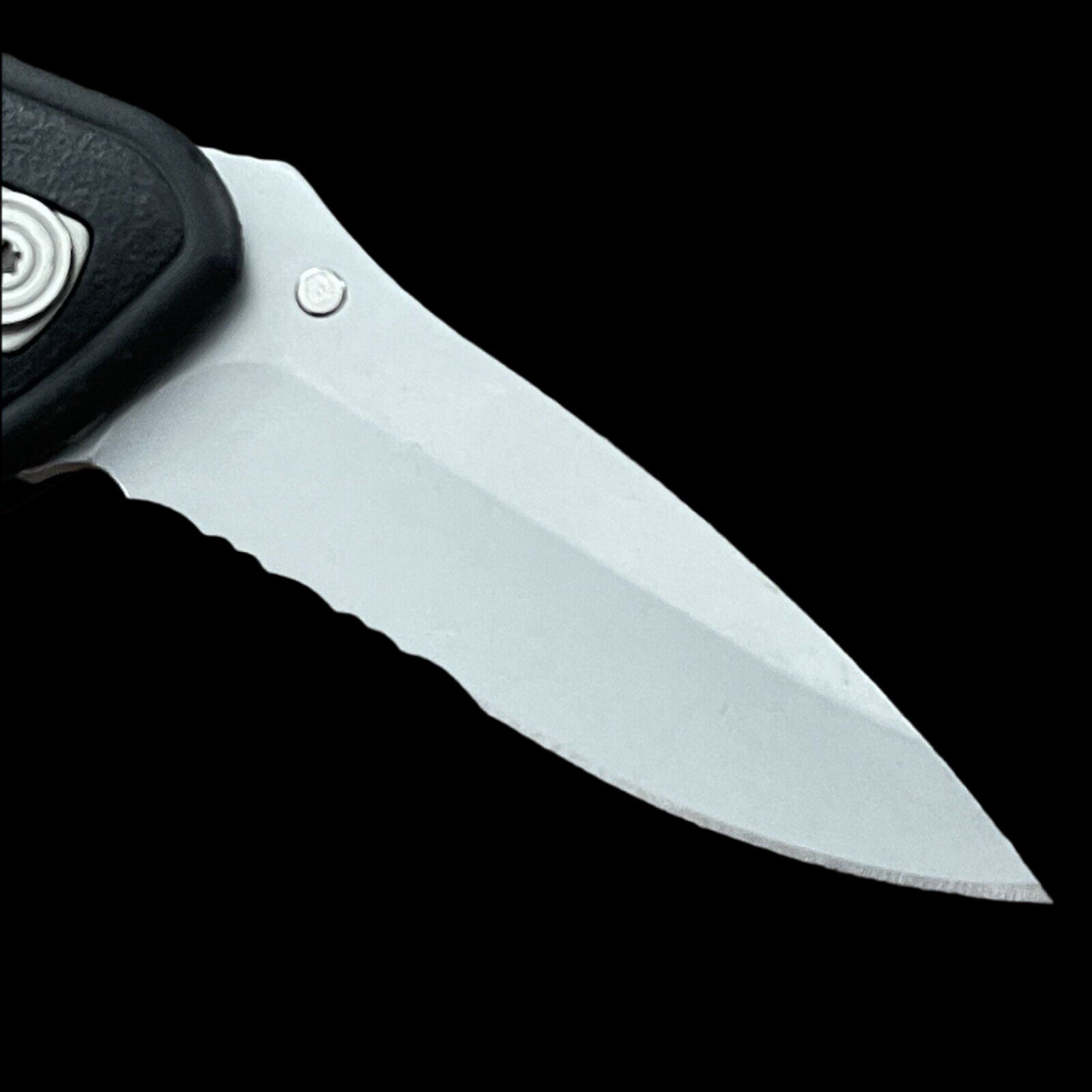 Leatherman C301 Knife EDC Half-Serrated Blade. Made in USA