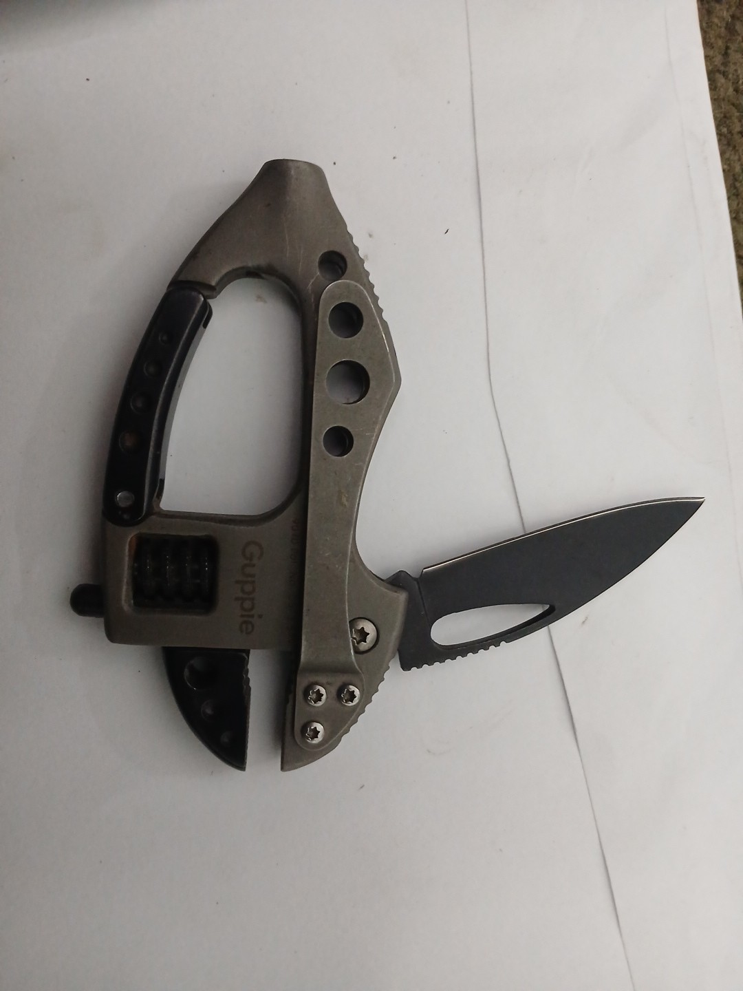 CRKT Knife/Multi-Tool Guppie Gray/Black 8 Tools & LED light & Belt Clip & sheath