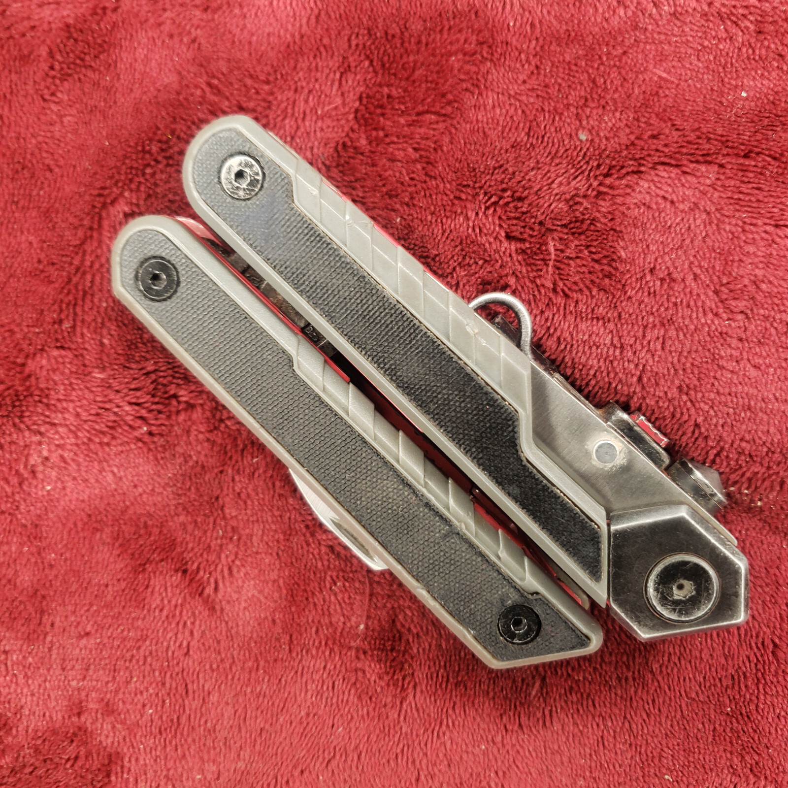 🔪 Real Avid AVGTMAX Gun Max Grey Plier Folding Knife Multi-Tool read