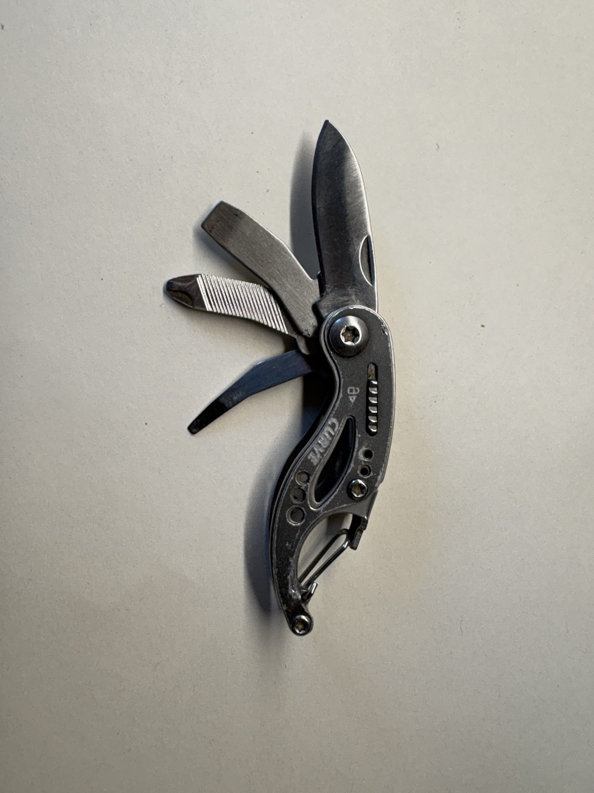 Gerber Curve 6-in-1 Multitool Pocket Knife, EDC Keychain Bottle Opener Carabiner
