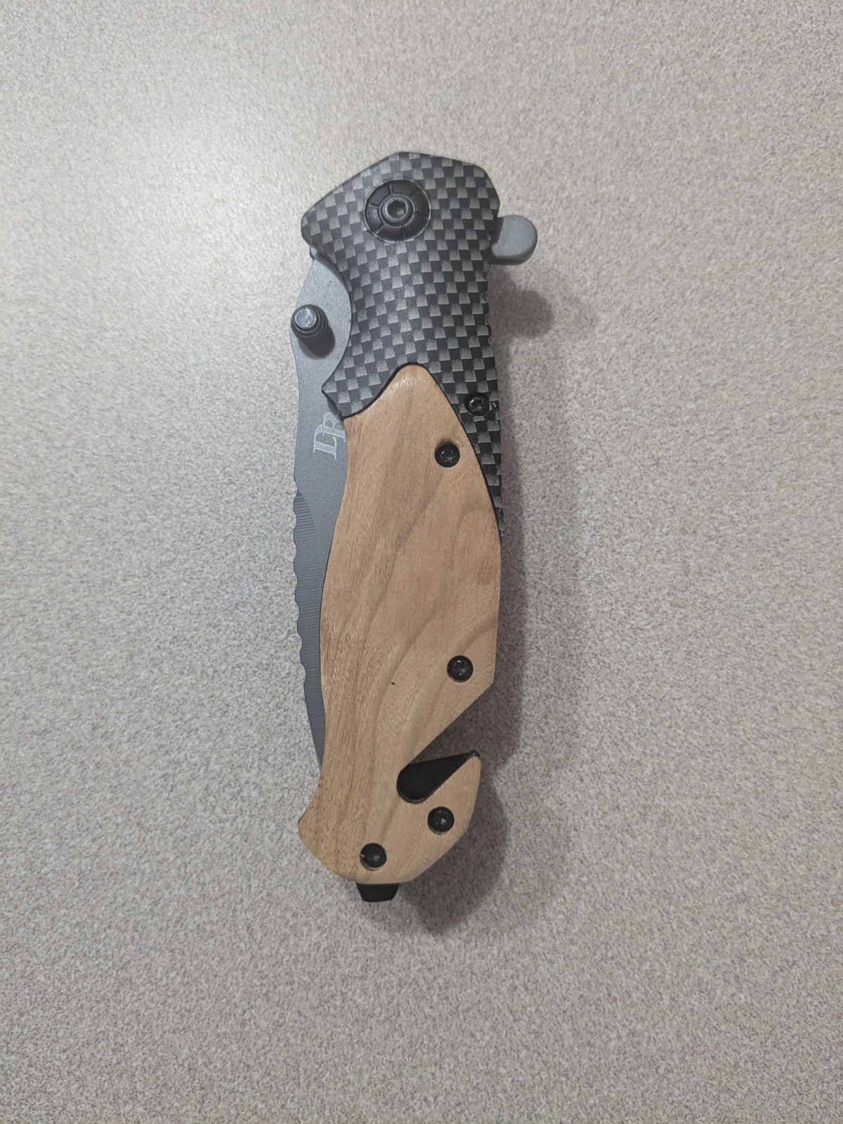 Doom Blade Pocket Knife,With Beautiful Wood Carved Handle 7 & 1/2″ W/ 3 & 1/2″B