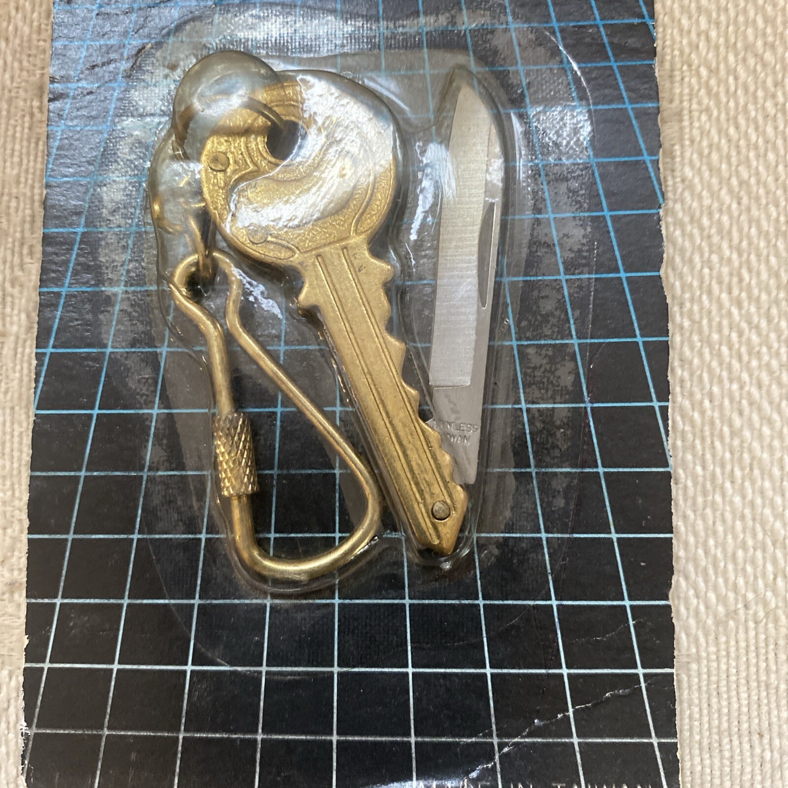 Vintage Cobra Folding Knife KEY SHAPED Key chain Small 2″ Blade New Old Stock