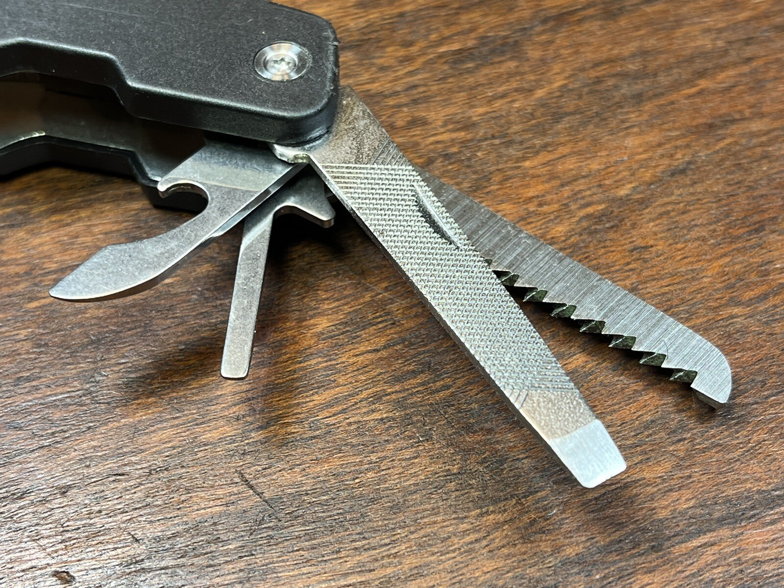 SmartGear USB Rechargeable Flashlight Multitool + Nylon Sheath