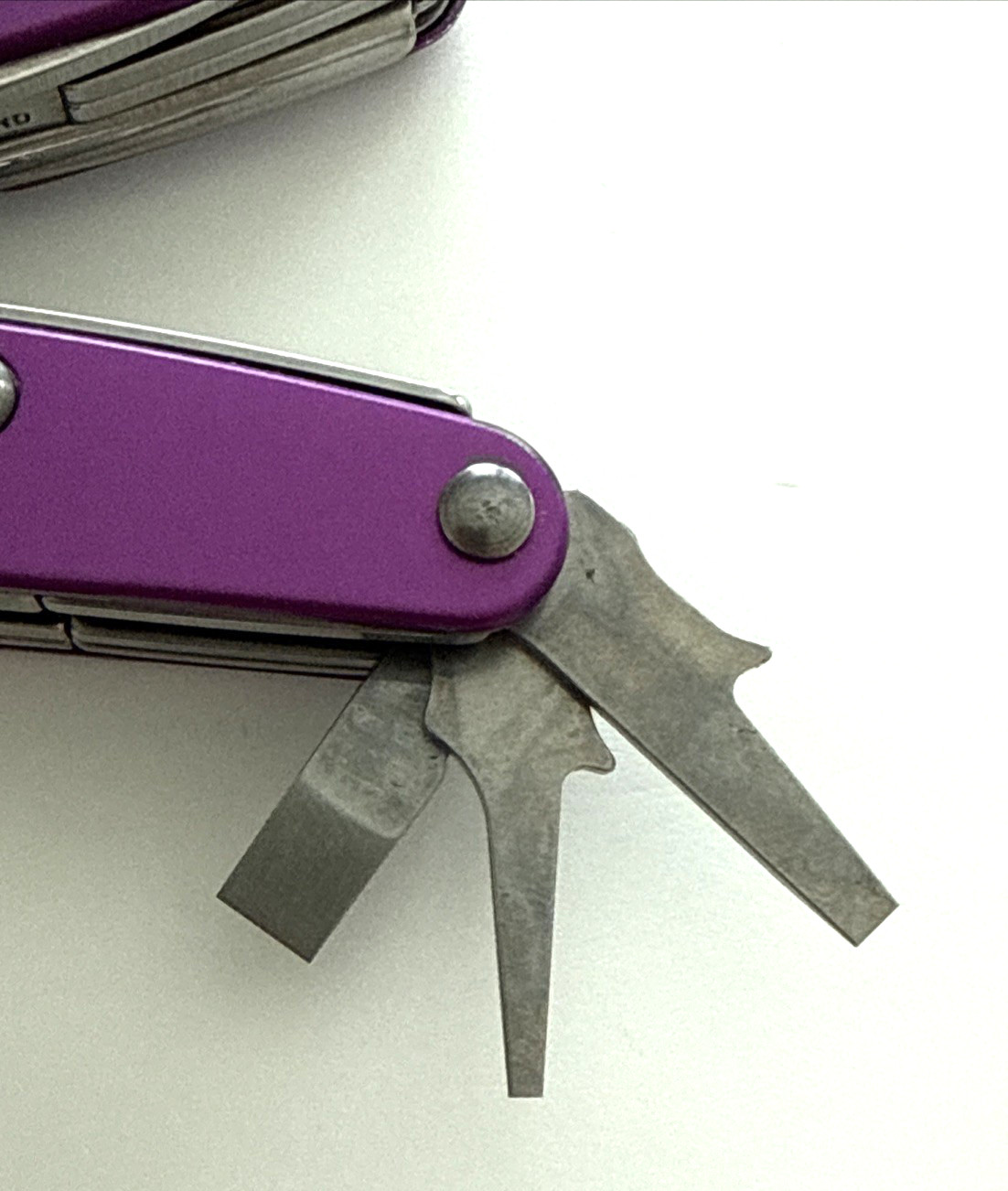 Leatherman Juice XE6 Multi-Tool Purple USA