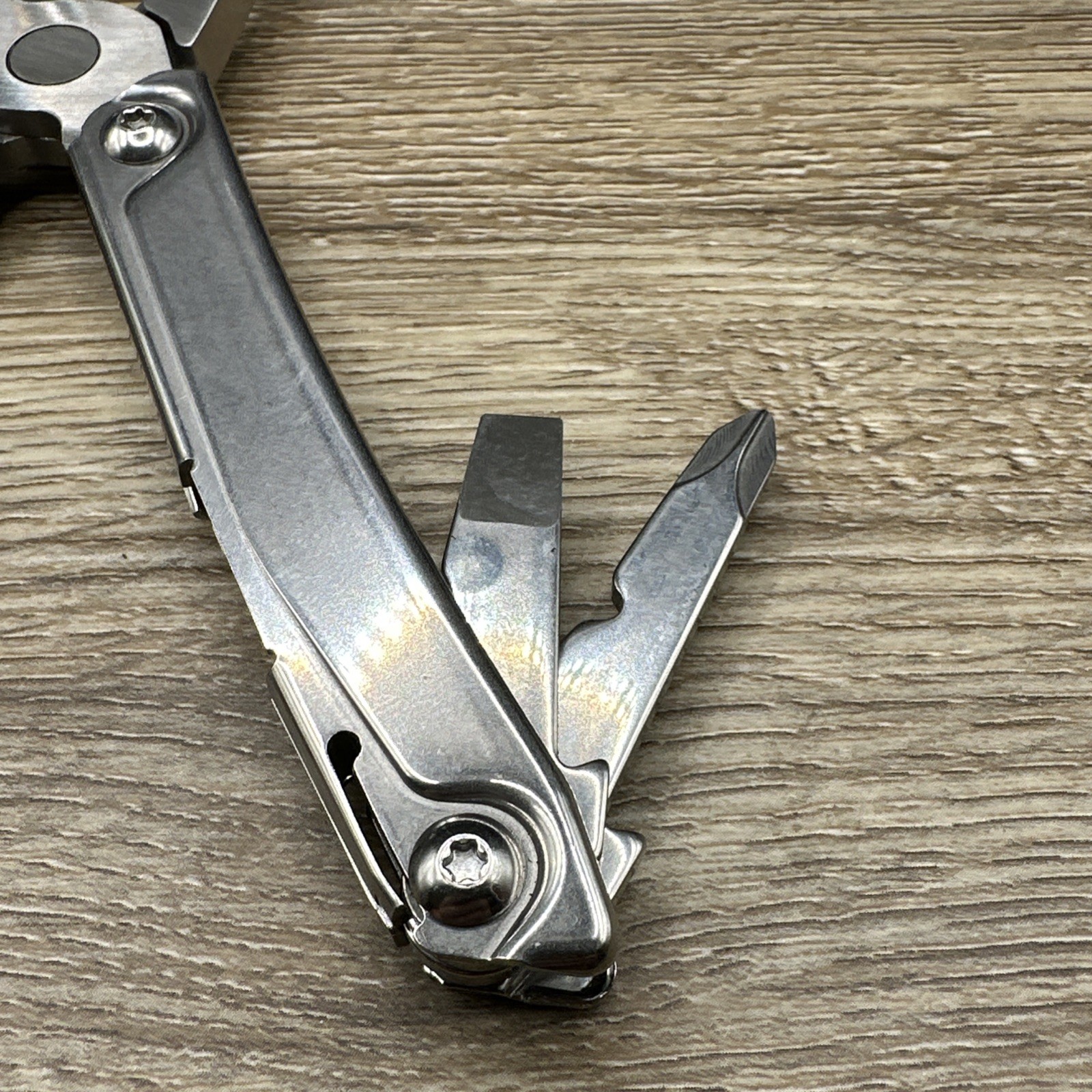 Leatherman Bolster 13 Tool Stainless Steel Folding EDC Multi-Tool VGUC Clean!