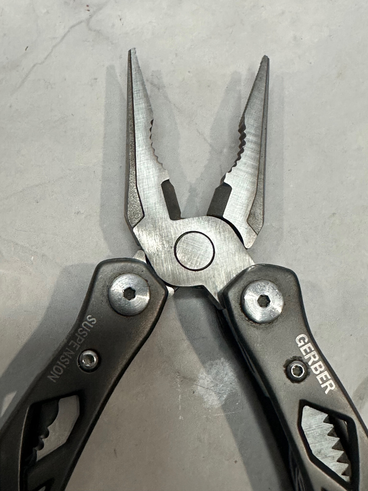 Gerber Suspension MultiTool Knife Plier Saw Scissor Screwdriver 22-01471