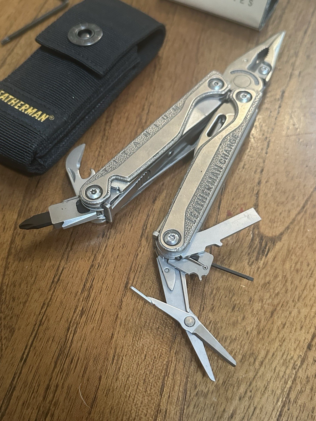 Leatherman Charge Plus TTI Survival Kaito KA500 Emergency Radio Flint Fire Rod+