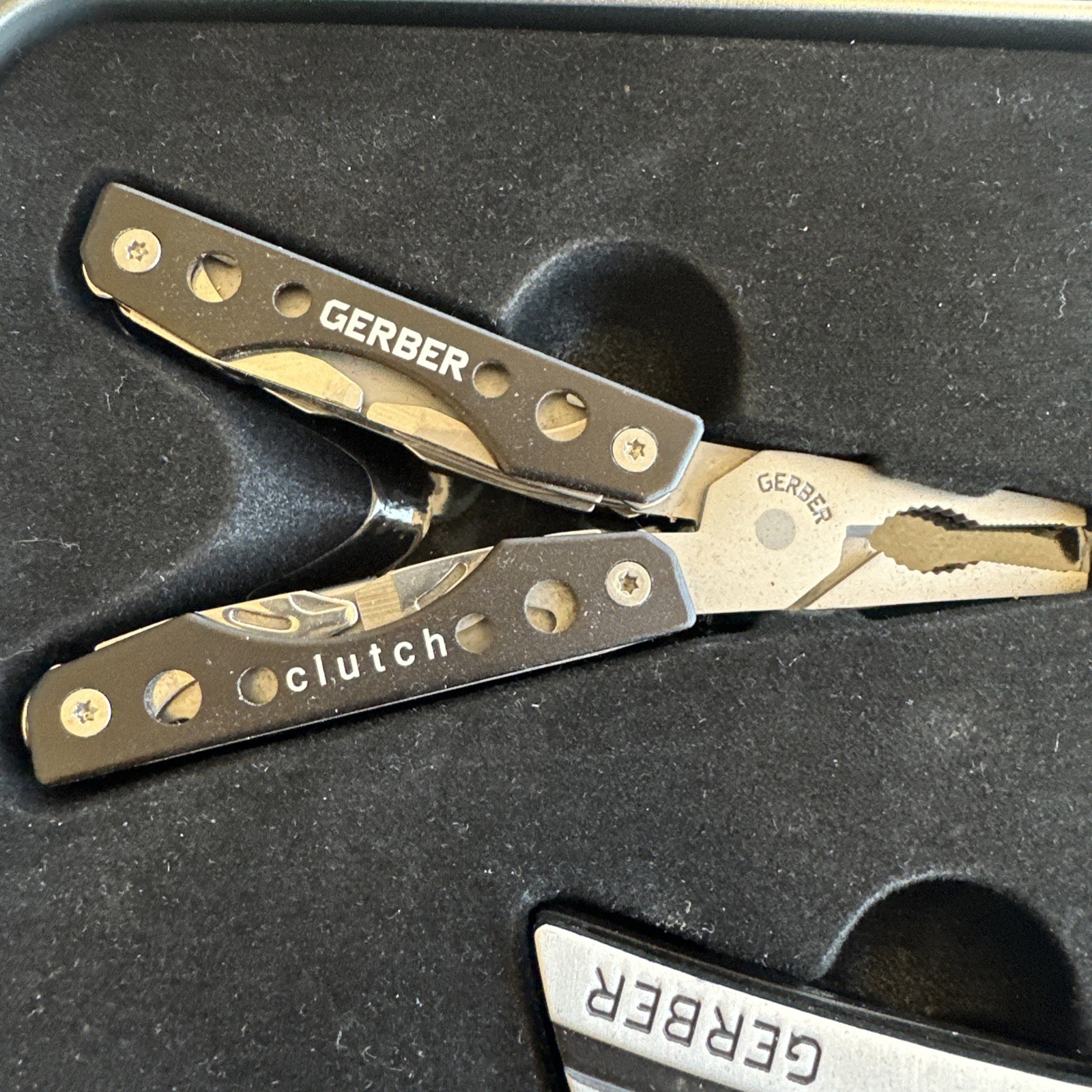 Gerber Set Serrated Edge Knife & Clutch Mini Multi Tool Combo