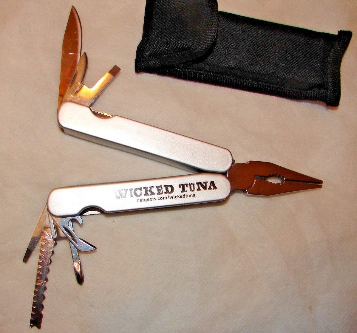 Military Survival Pliers Screwdriver Multi Tool Outdoor Hiking Camping Knive