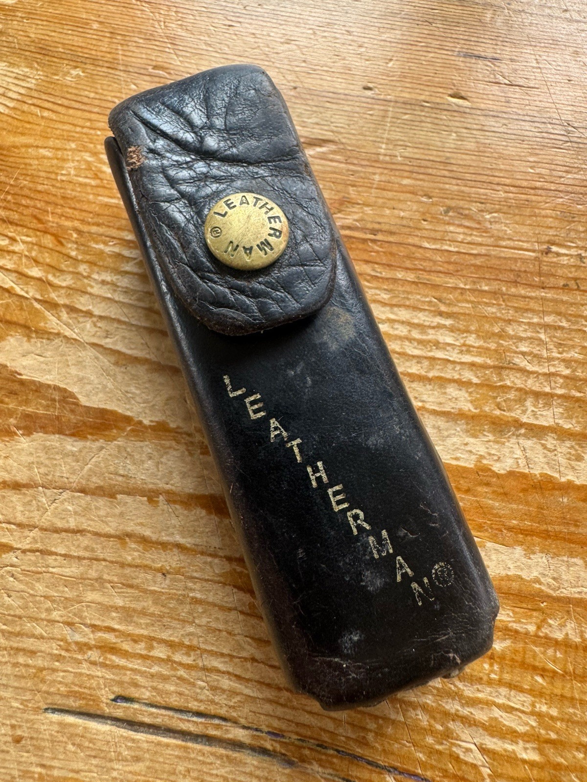 Classic Leatherman Brown Leather Sheath Only Brass Button No Tool
