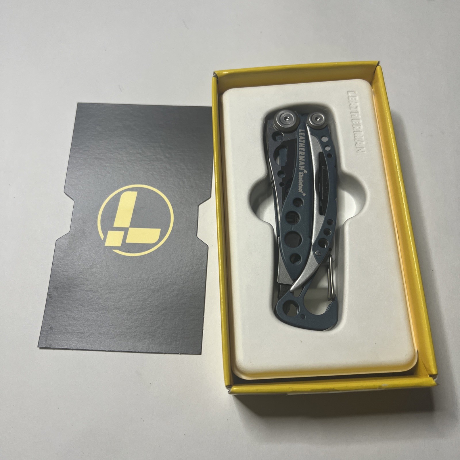 Leatherman 832200 Multi-Tool with Combo Knife & Bottle Opener new Open Box