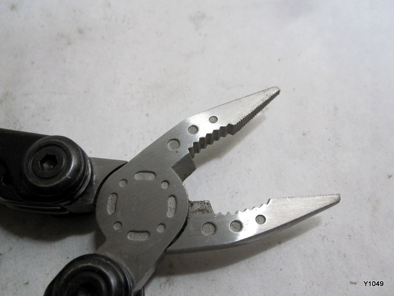 Columbia MultiTool 14 Function Pliers Knife Bottle Opener Carbiner Screwdriver
