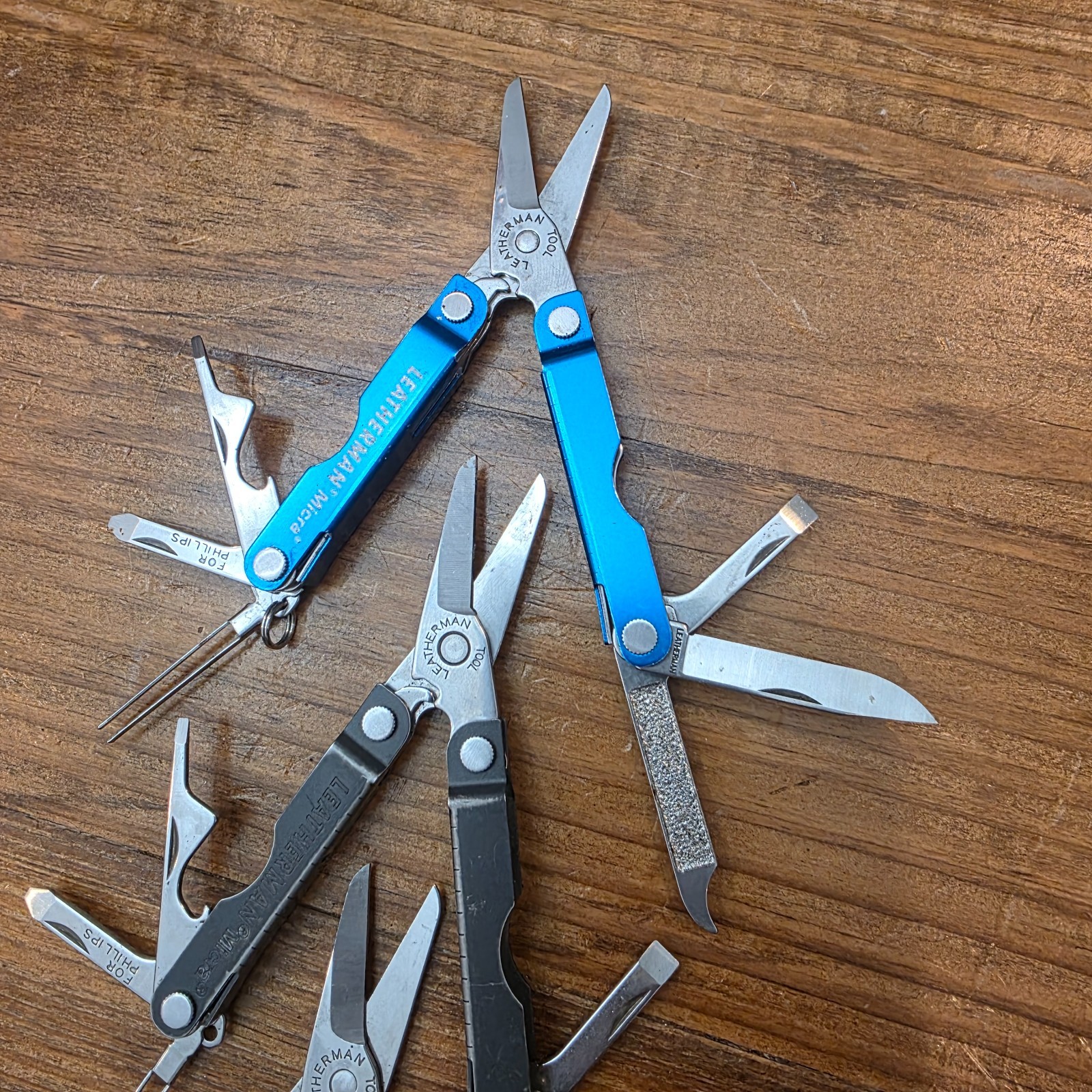 Leatherman MICRA Multi-Tool – Stainless Steel – Lot of 3 – Colors Red Blue Black