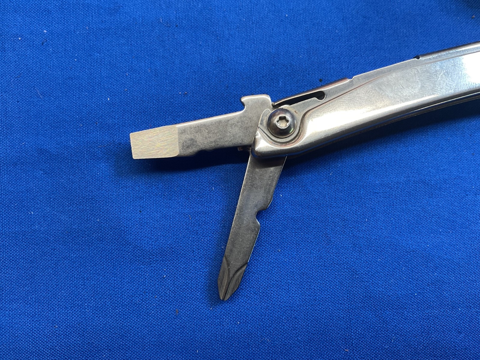 Leatherman Rev Multi-Tool Knife Plier 2024 Date Code