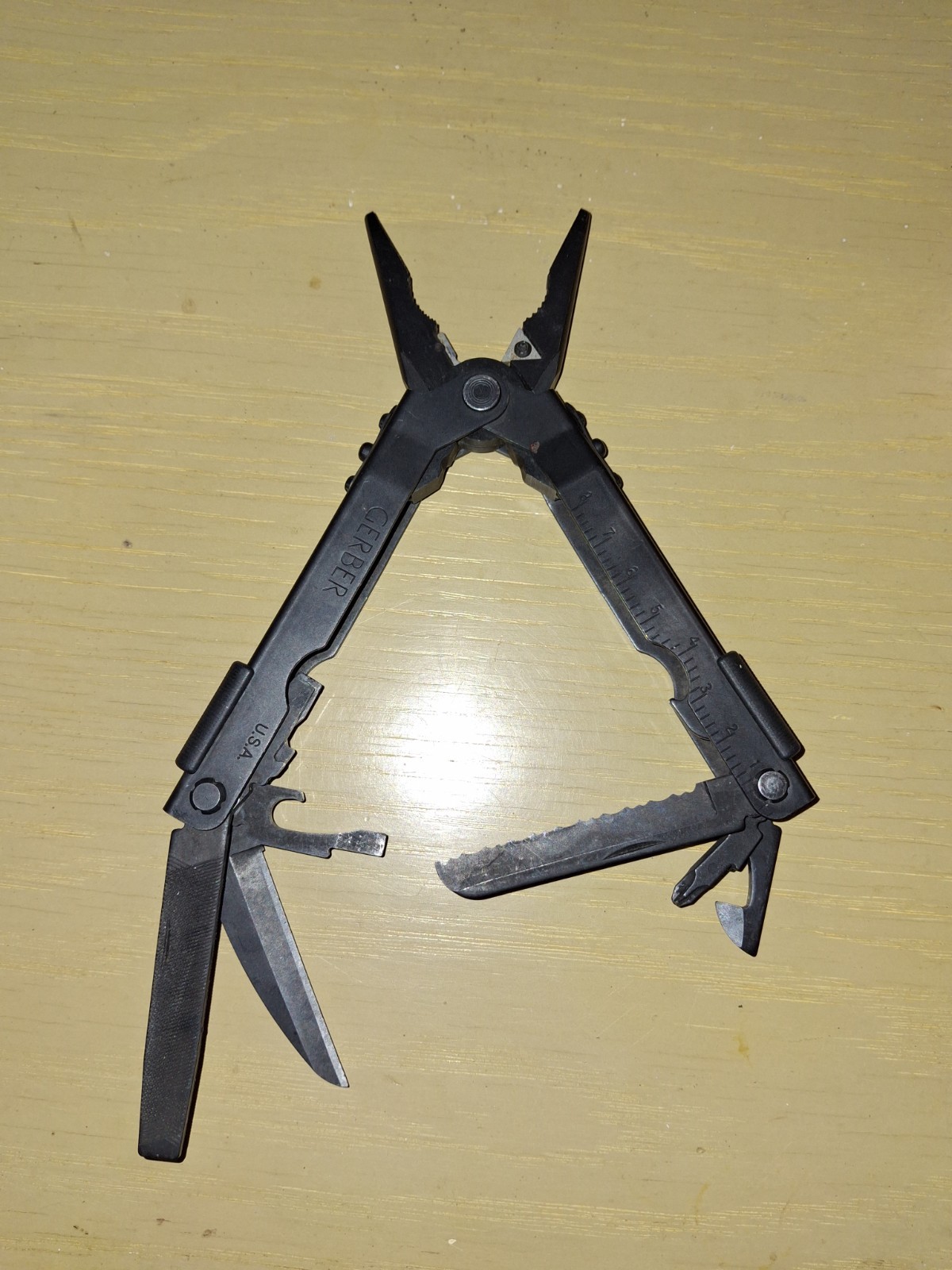 Gerber MP600 Multi-Tool Black Pliers, Knife, Saw, File, Screwdrivers USA Made
