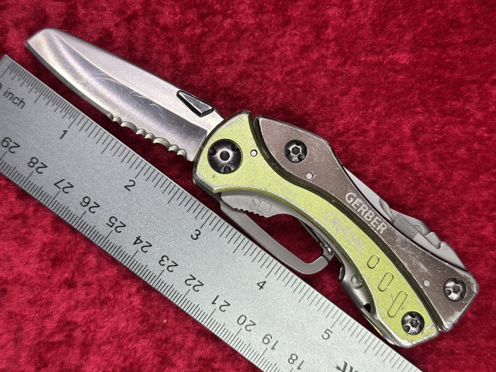 Gerber Crucial Green & Brown Handle Multi-Tool Pliers 7 Function 6 Tool (588)